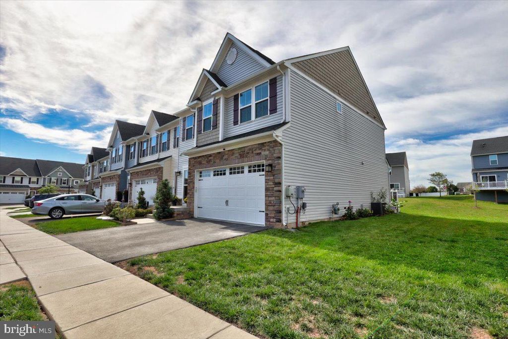 Photo of 1050 Moscariello Lane, ROYERSFORD, PA 19468 (MLS # PAMC2157916)