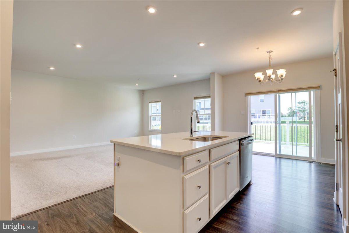 OVERLOOK AT CREEKSIDE - Residential