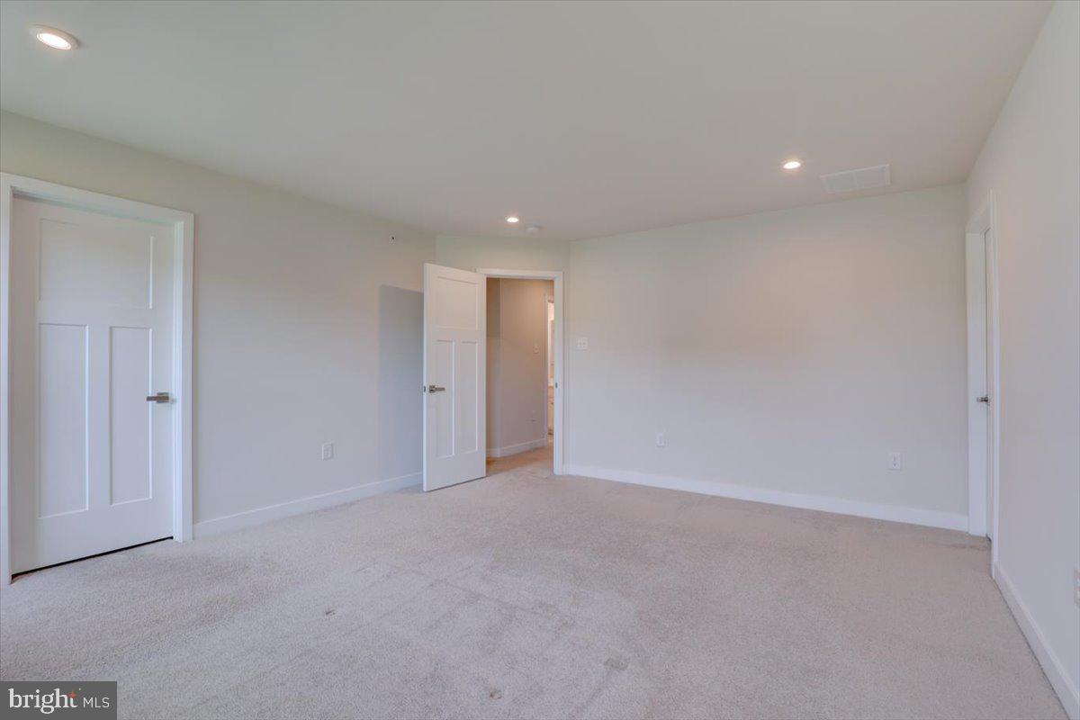 OVERLOOK AT CREEKSIDE - Residential