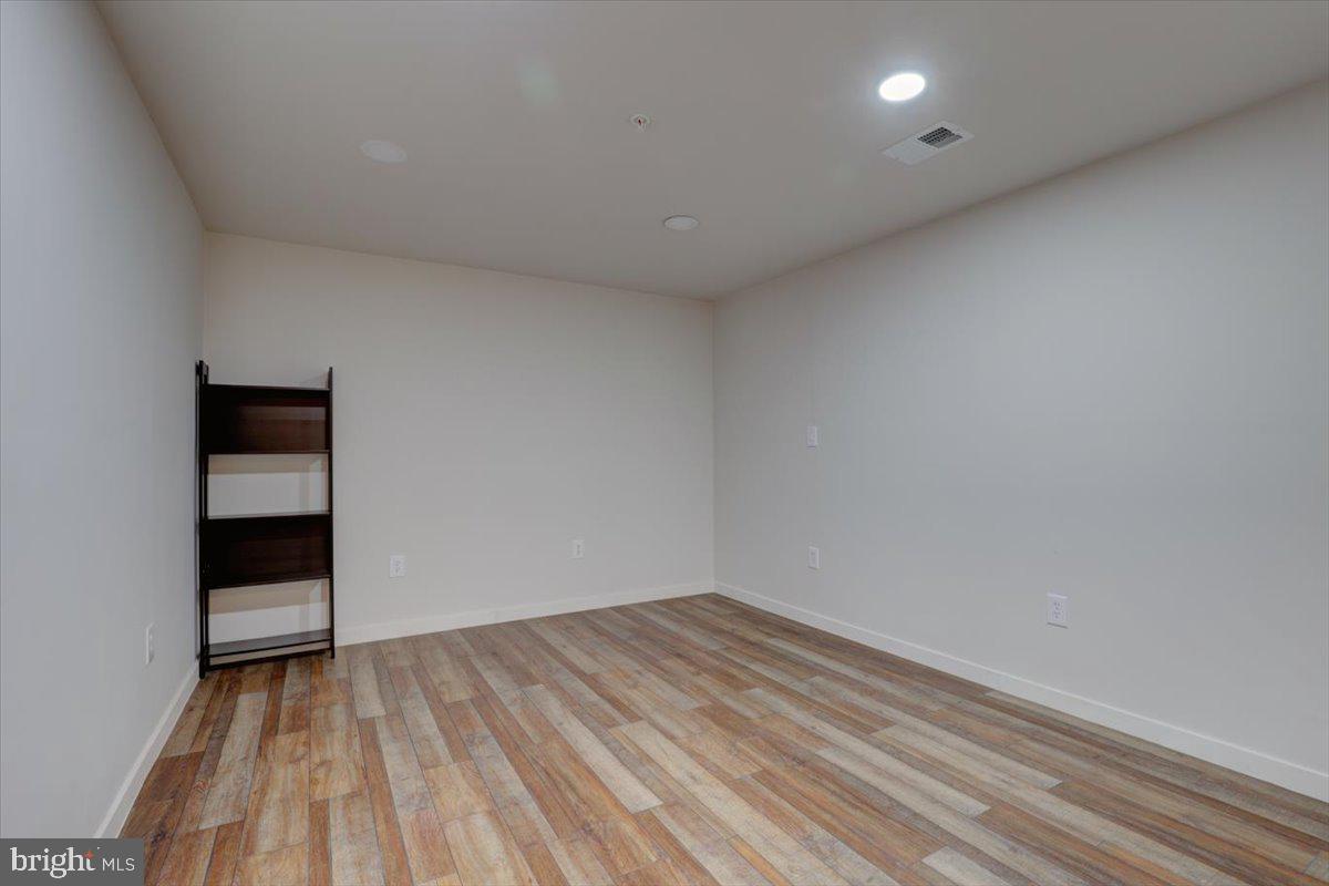 OVERLOOK AT CREEKSIDE - Residential