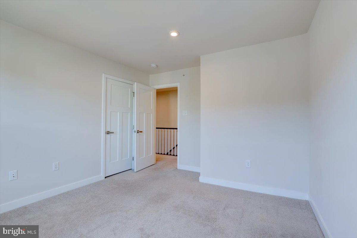 OVERLOOK AT CREEKSIDE - Residential