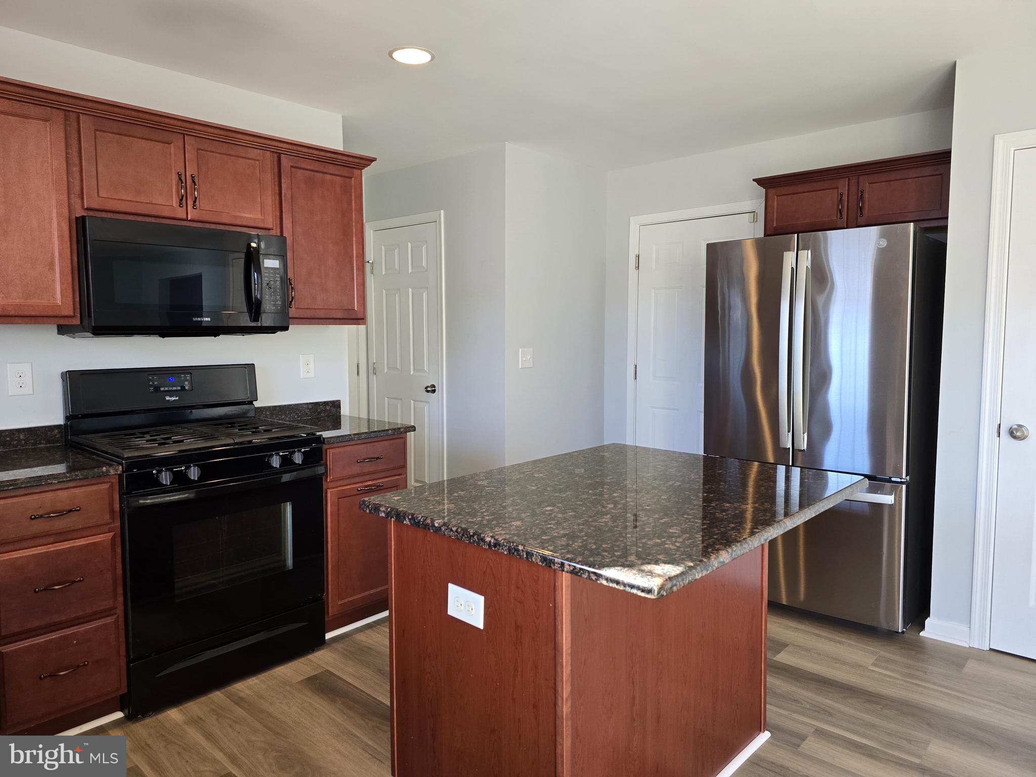 COURSEYS POINT - Residential