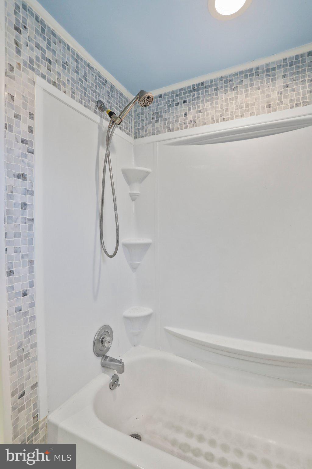 POTOMAC HEIGHTS - Residential