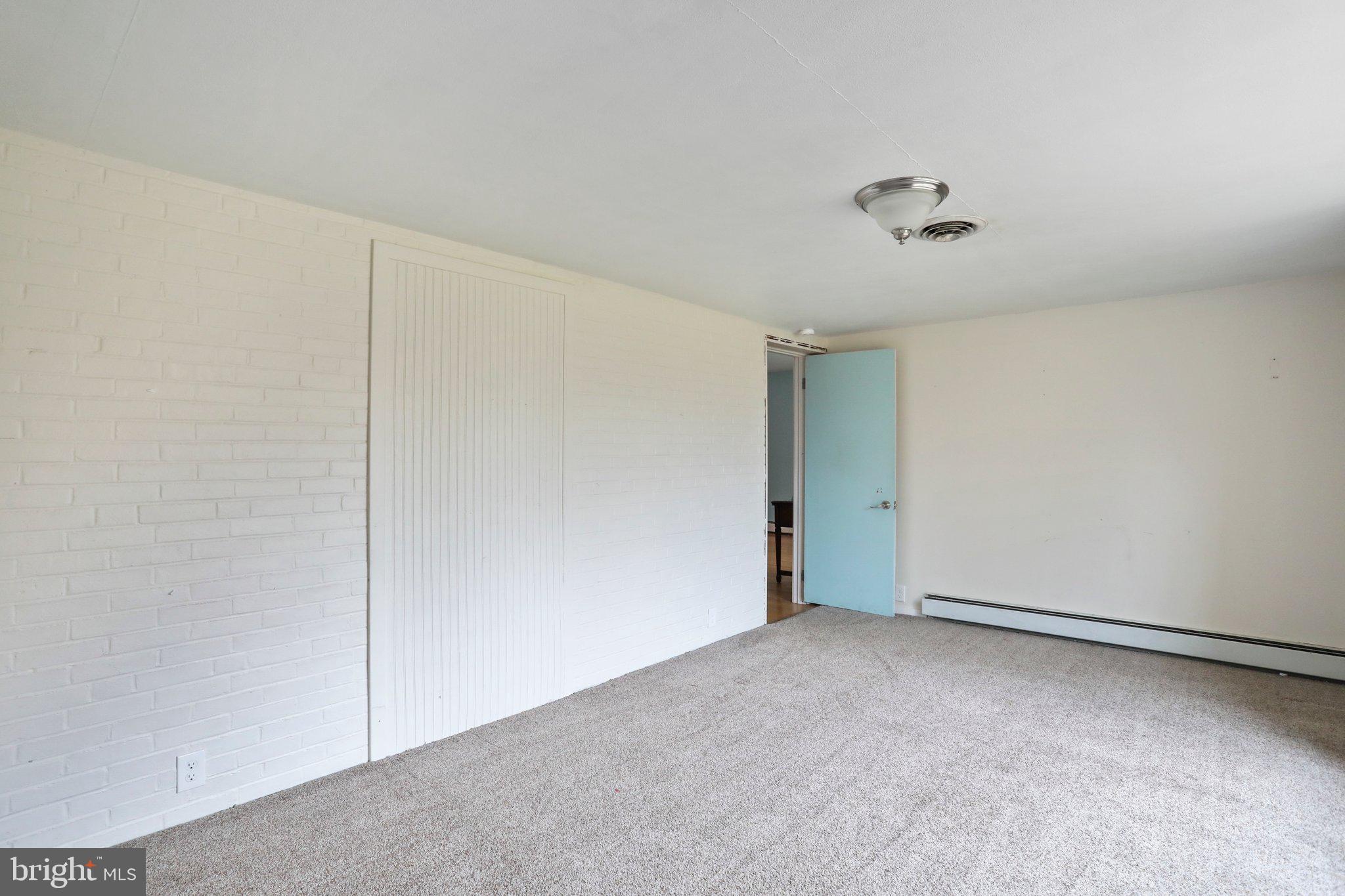 POTOMAC HEIGHTS - Residential