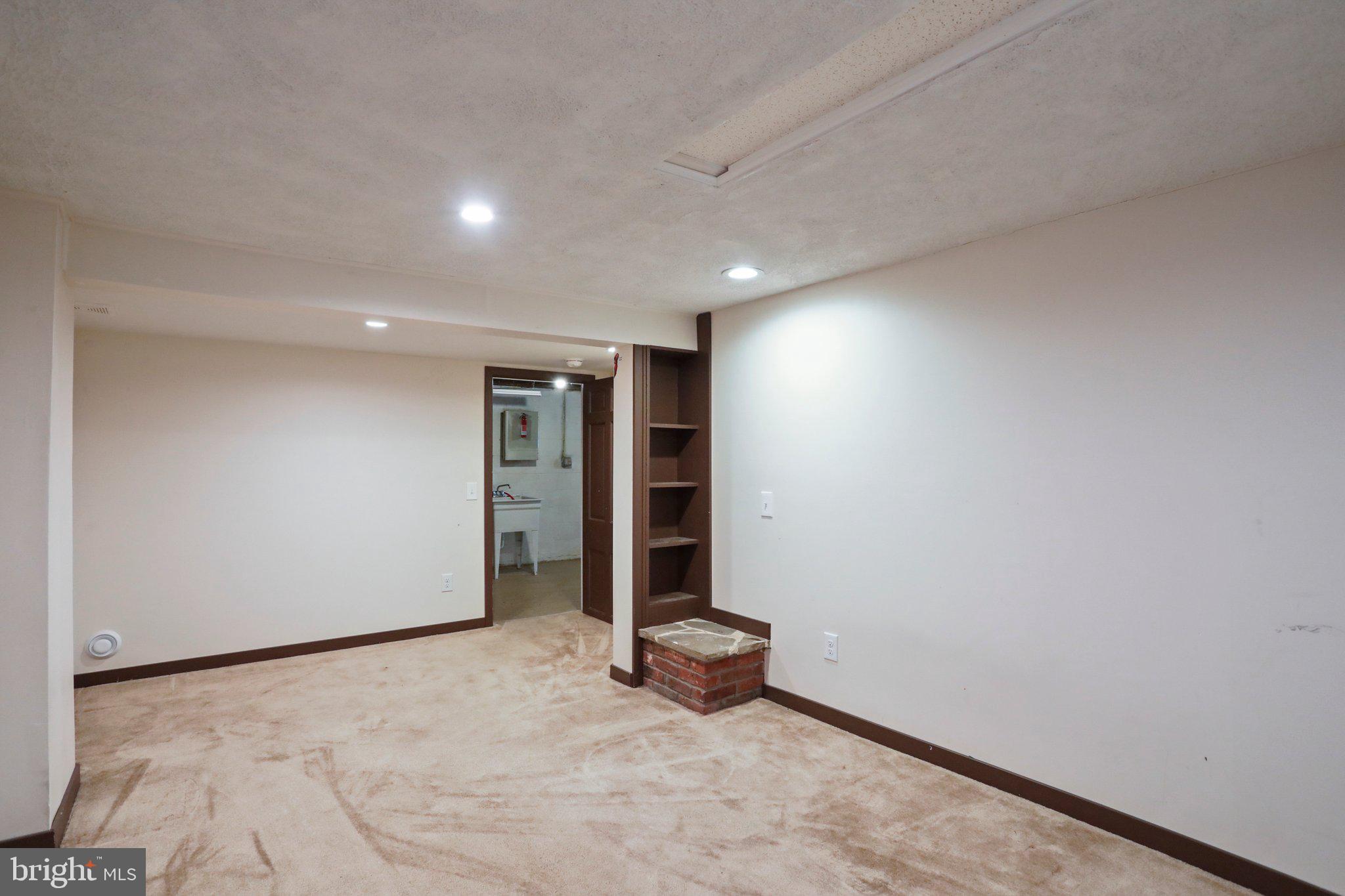 POTOMAC HEIGHTS - Residential