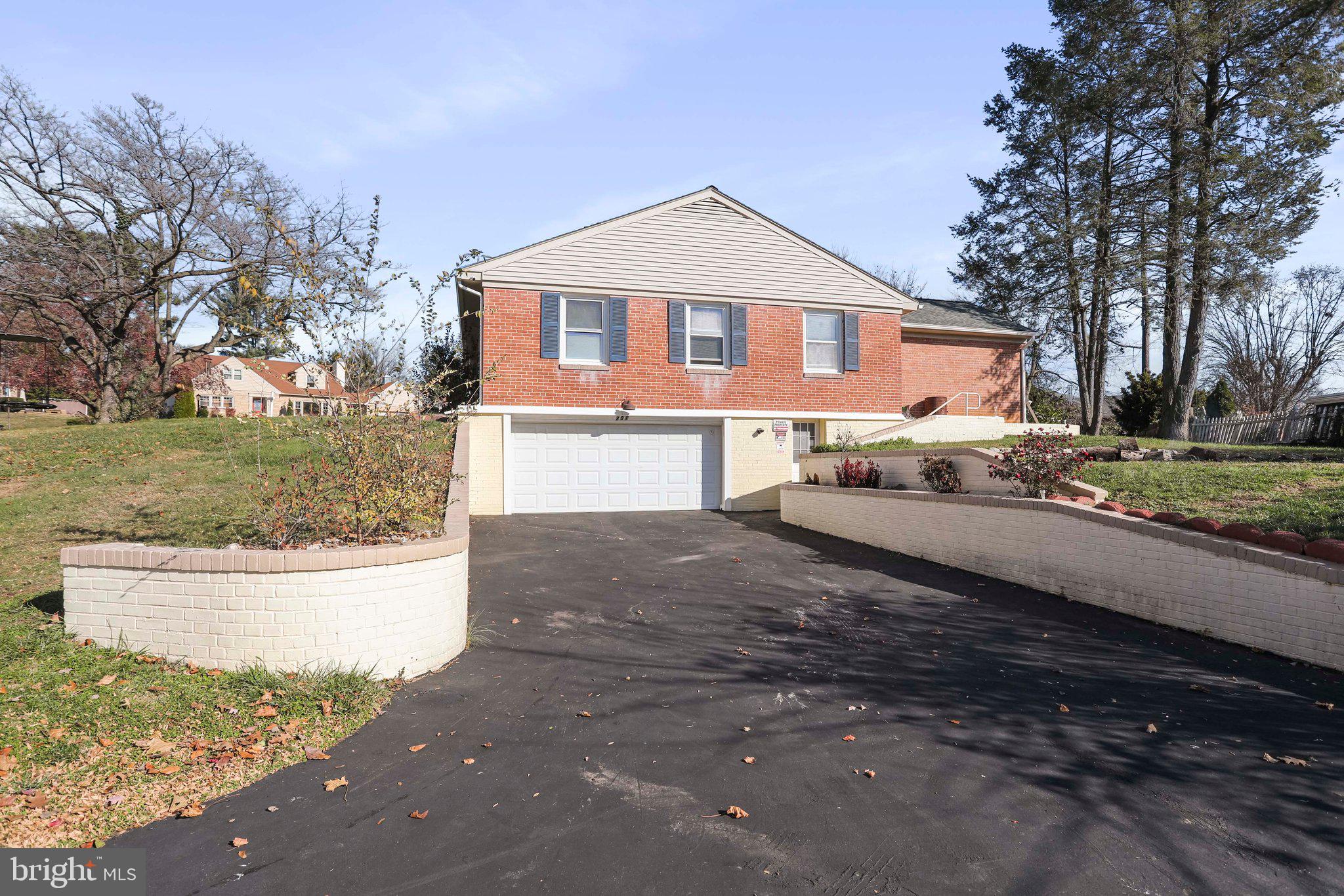 POTOMAC HEIGHTS - Residential