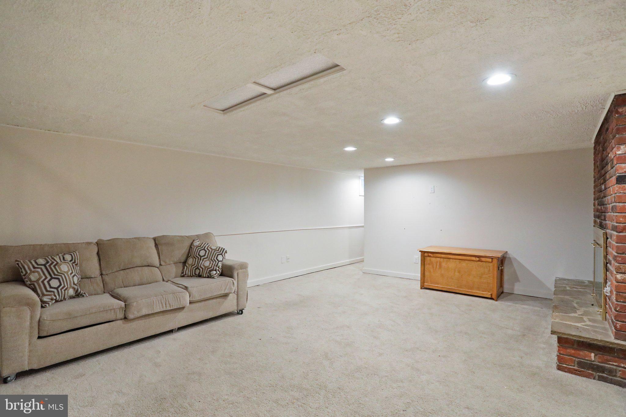 POTOMAC HEIGHTS - Residential