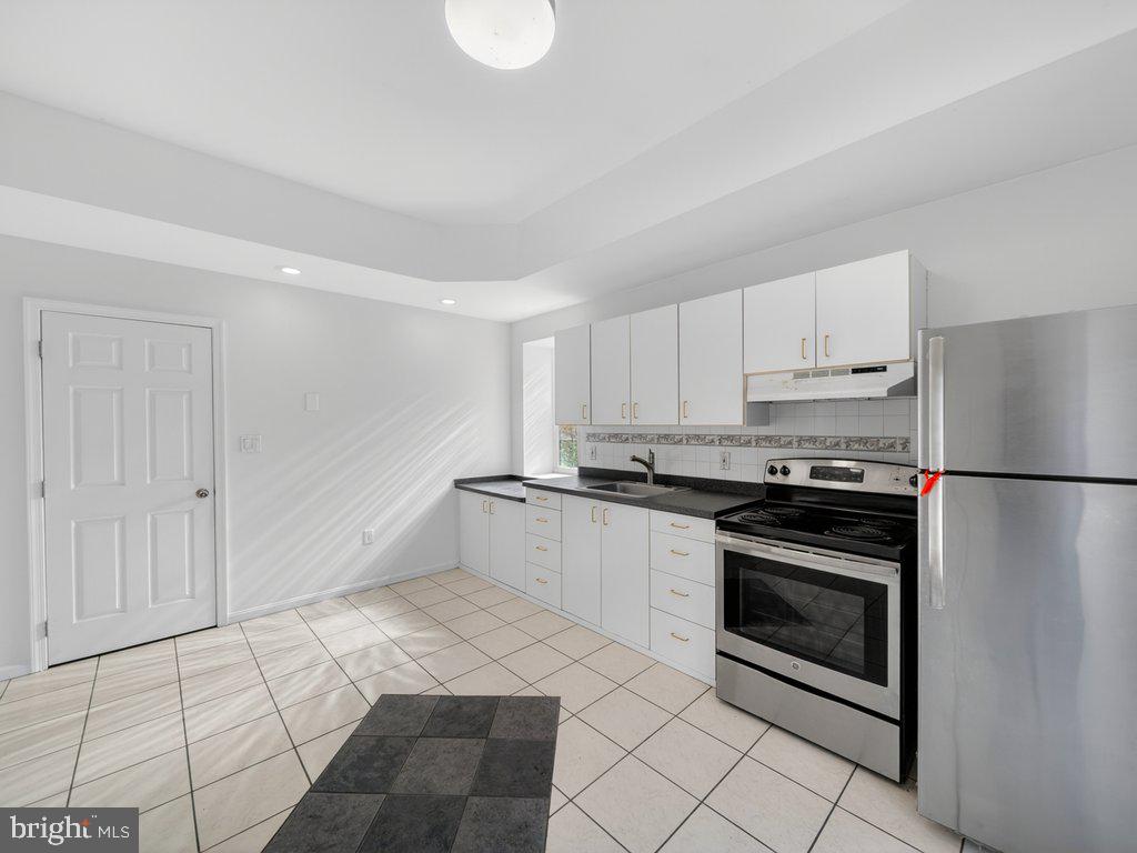 WARDS MEADOWS - Residential