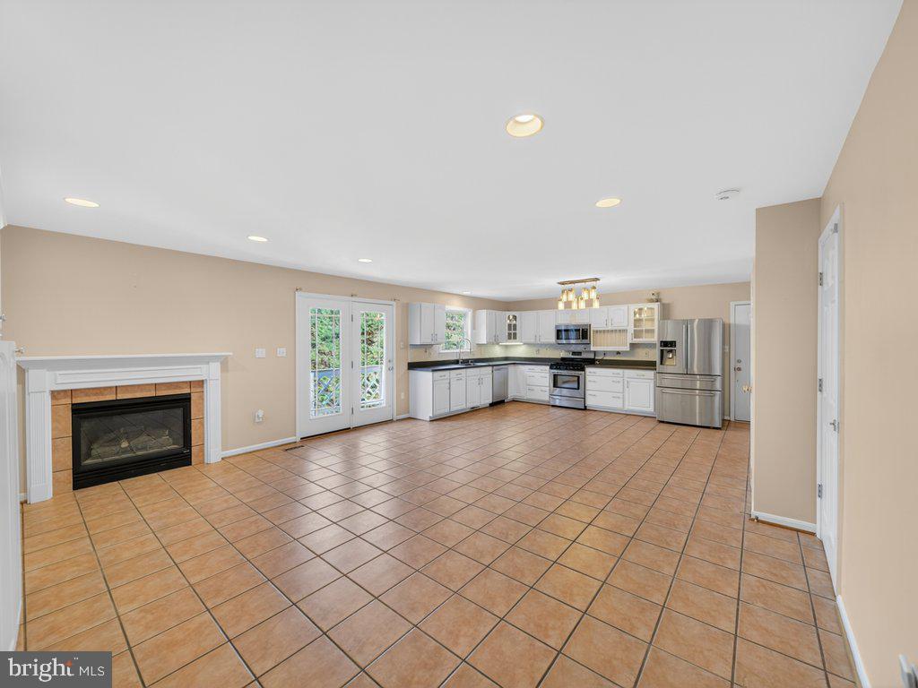 WARDS MEADOWS - Residential