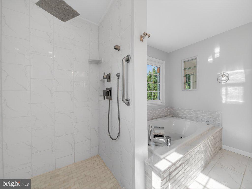 WARDS MEADOWS - Residential