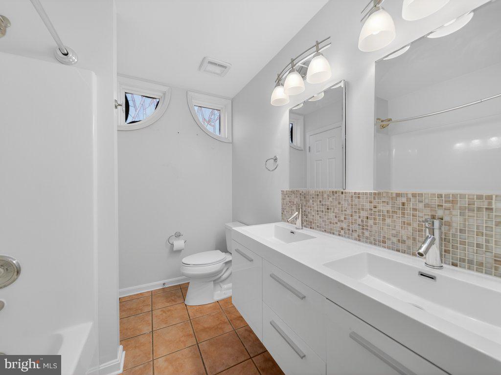 WARDS MEADOWS - Residential