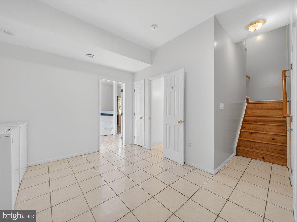 WARDS MEADOWS - Residential