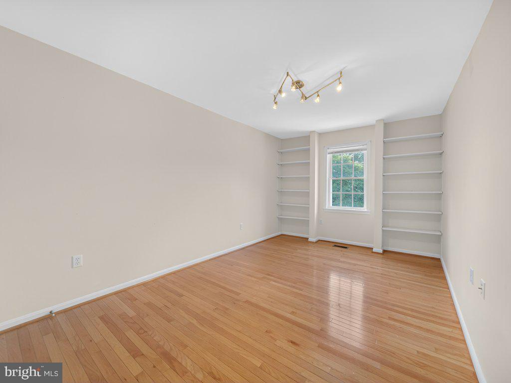 WARDS MEADOWS - Residential