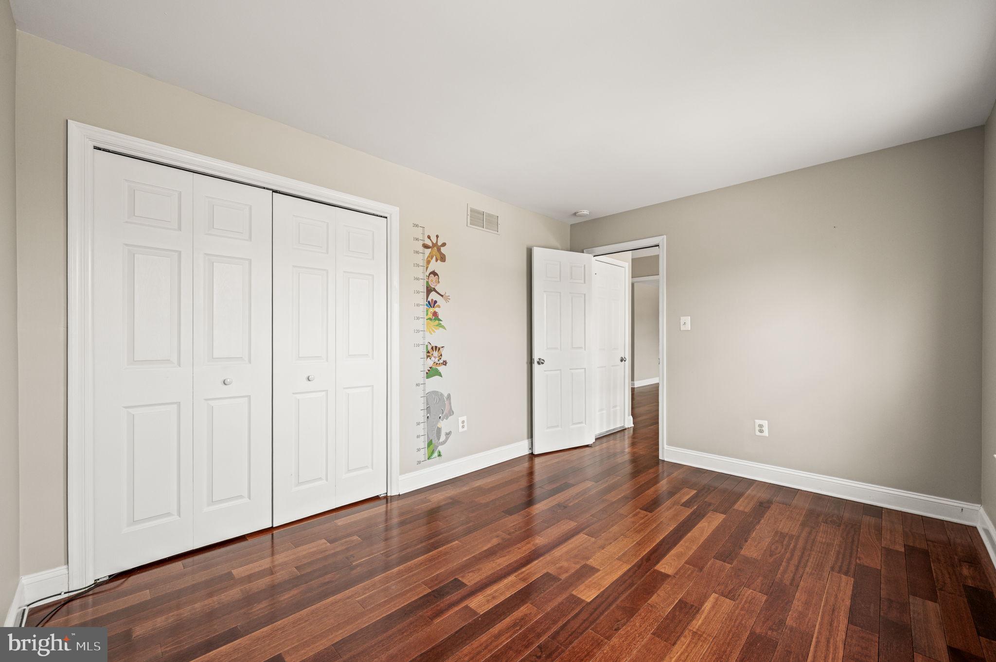 WASHINGTON CROSSING - Residential