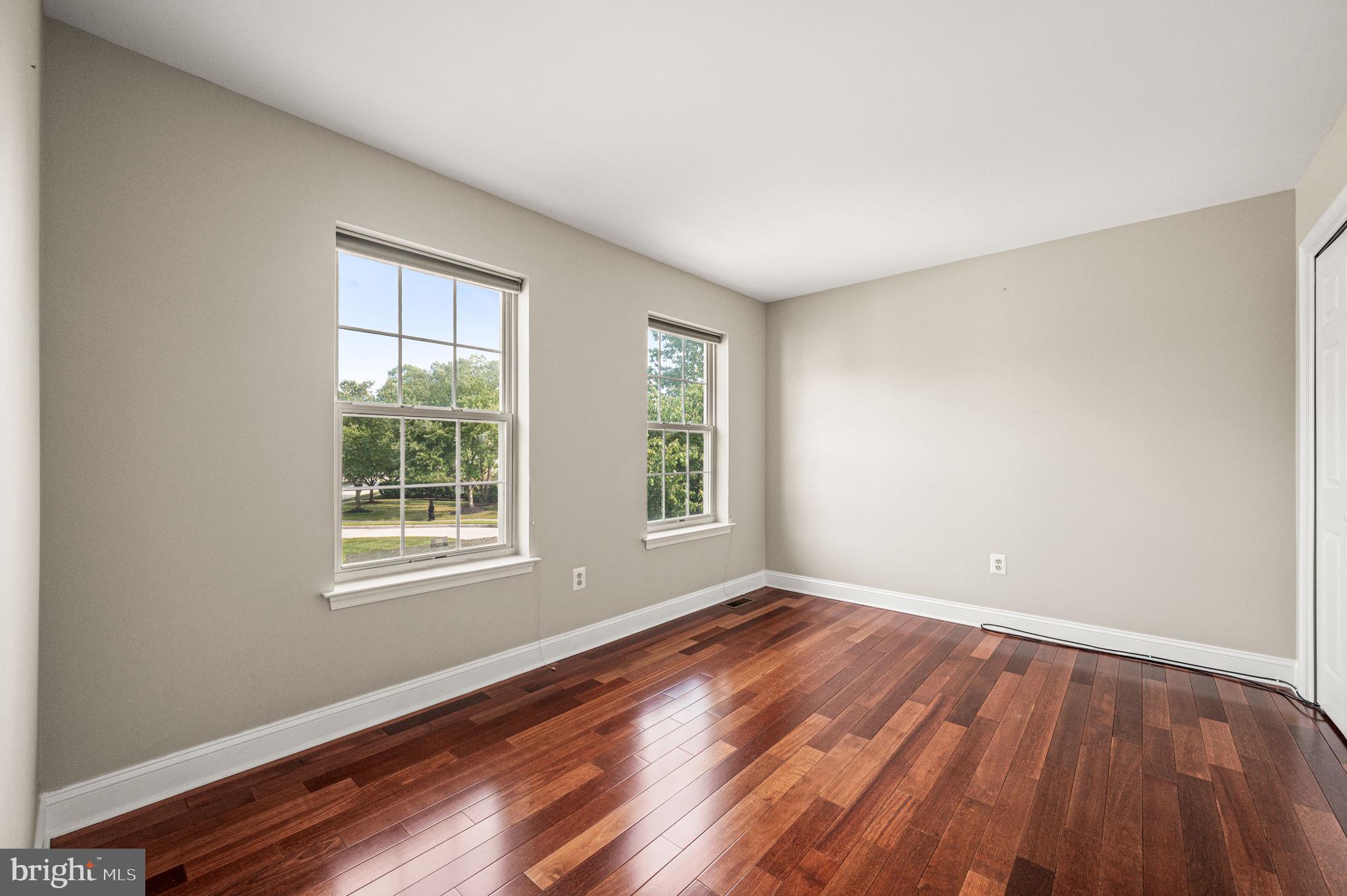 WASHINGTON CROSSING - Residential