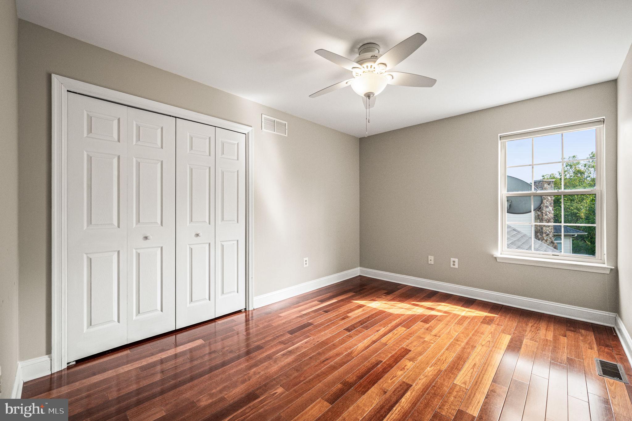 WASHINGTON CROSSING - Residential