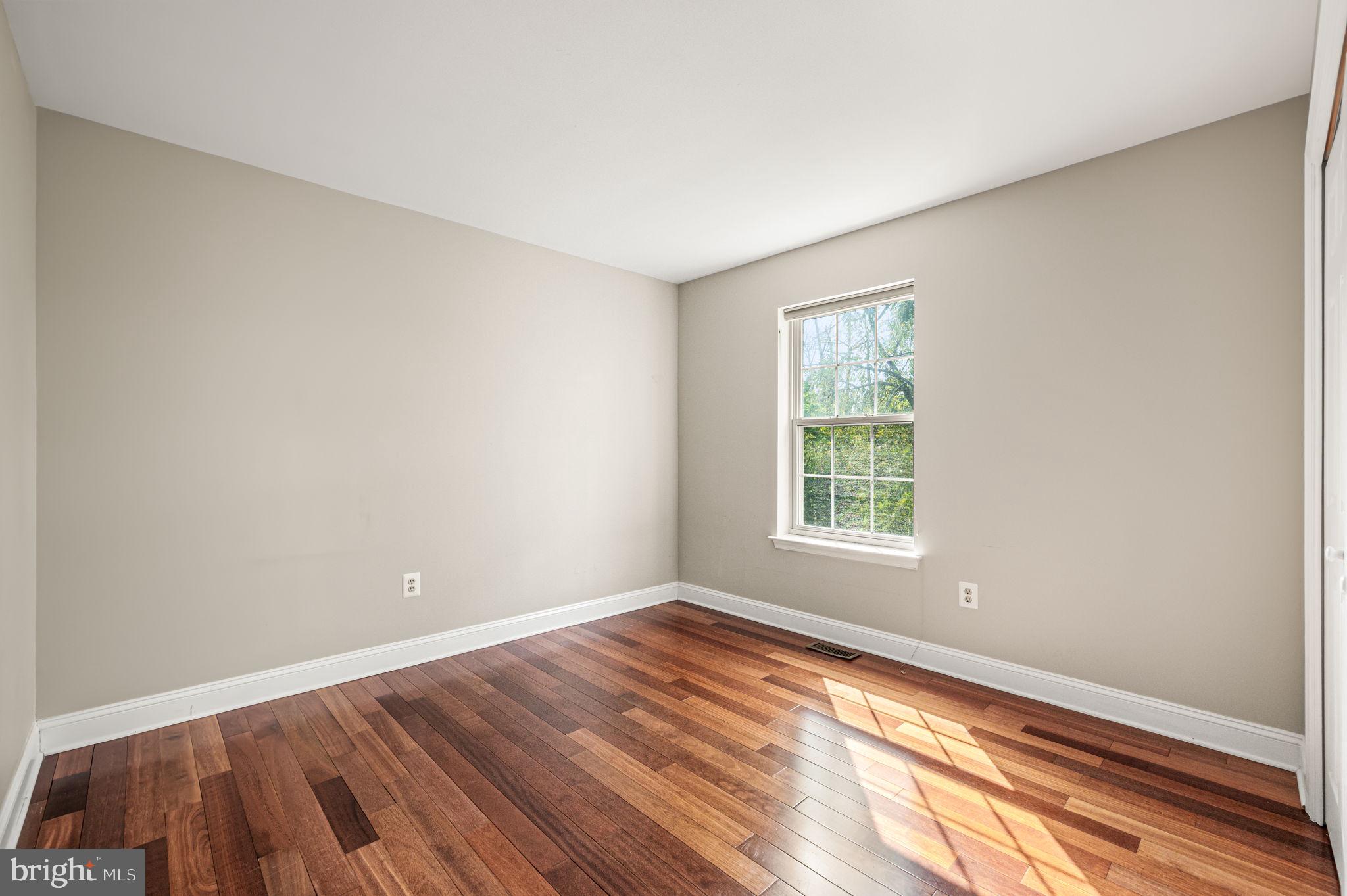 WASHINGTON CROSSING - Residential