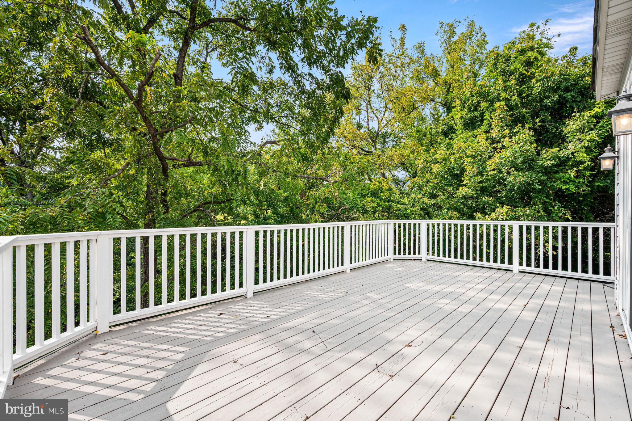 WASHINGTON CROSSING - Residential