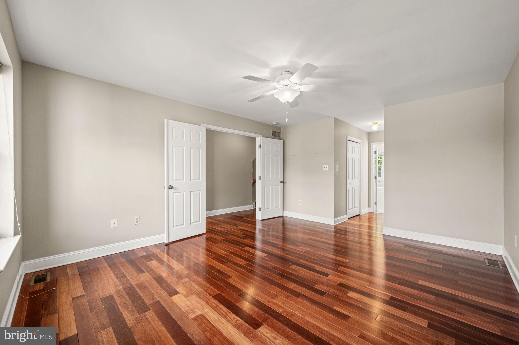 WASHINGTON CROSSING - Residential