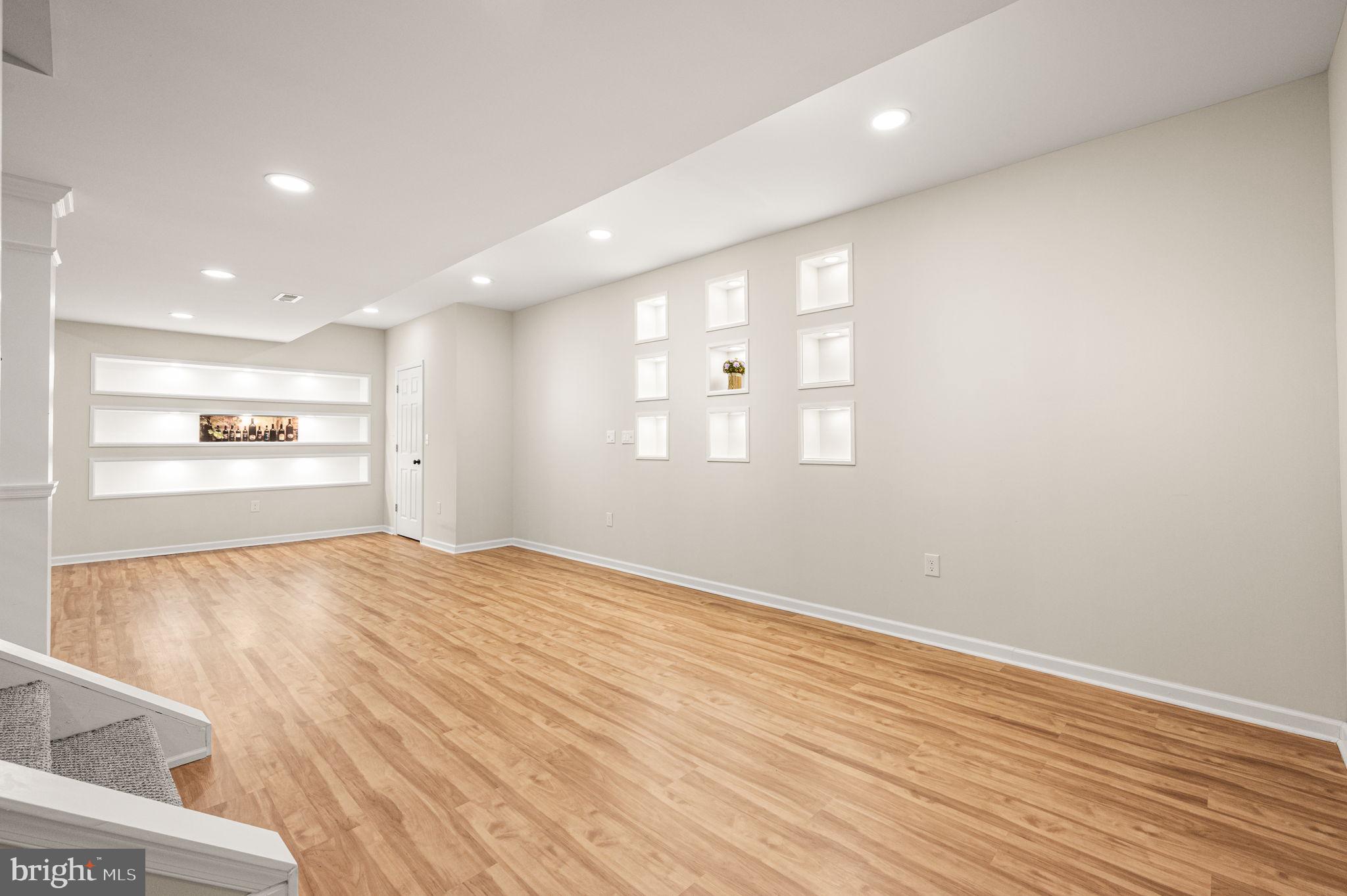 WASHINGTON CROSSING - Residential