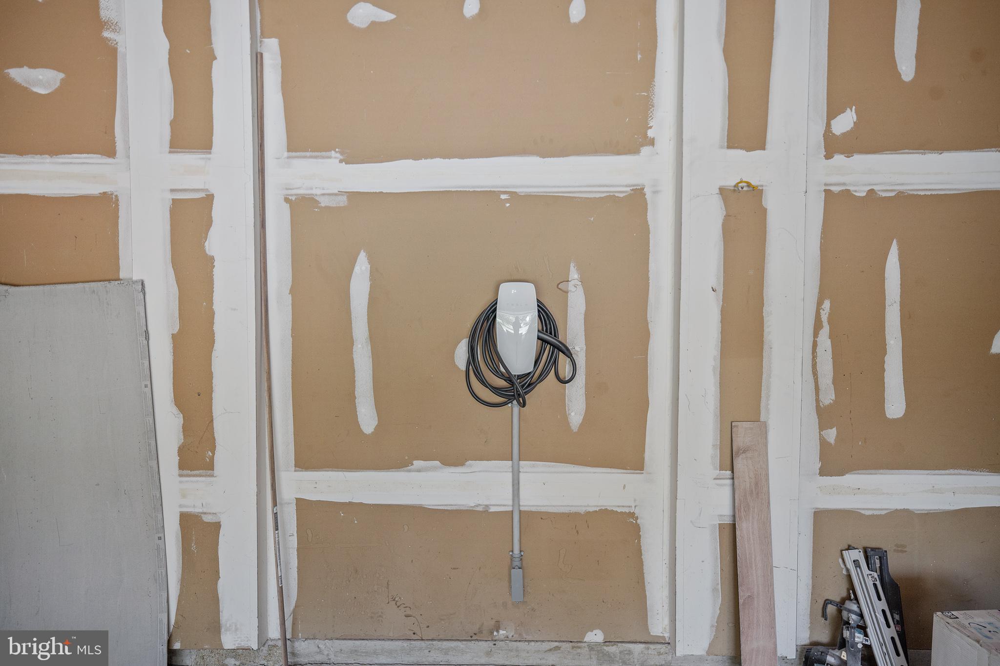 TWELVE OAKS - Residential Lease