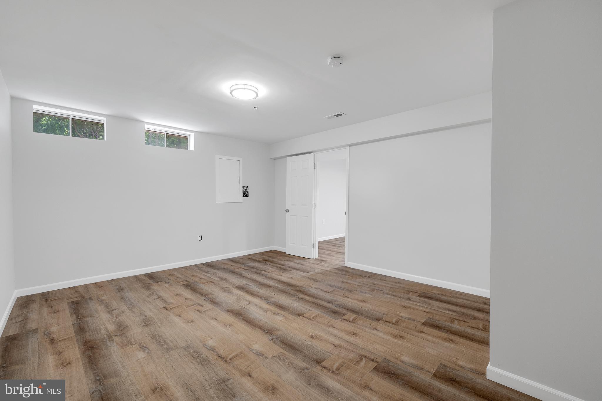 TWELVE OAKS - Residential Lease