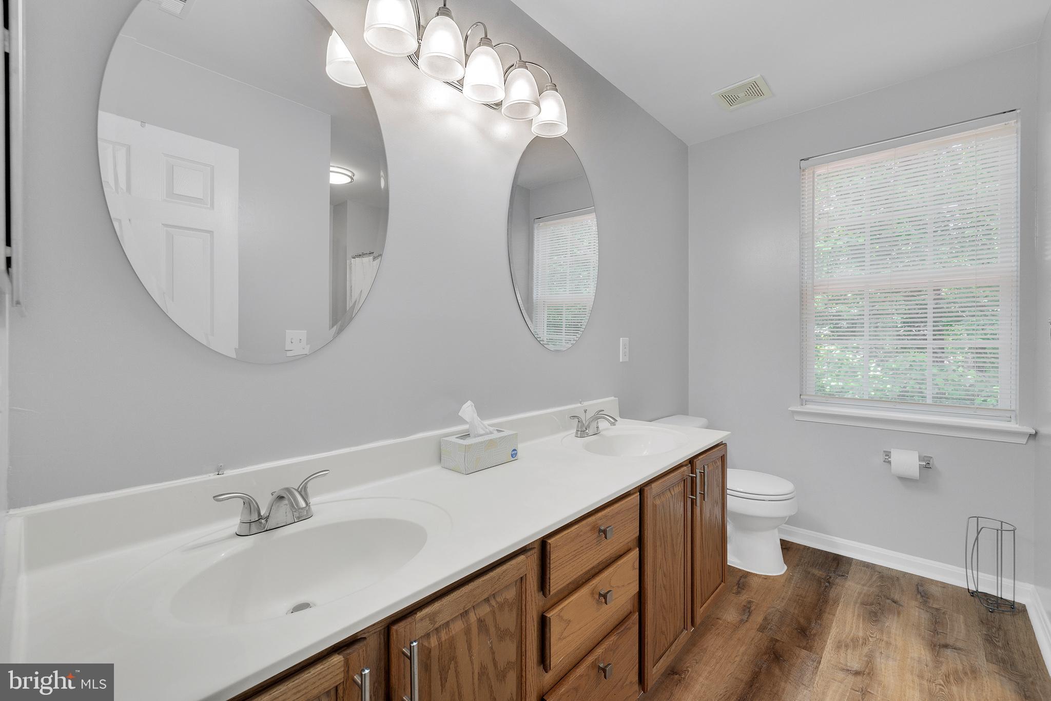 TWELVE OAKS - Residential Lease