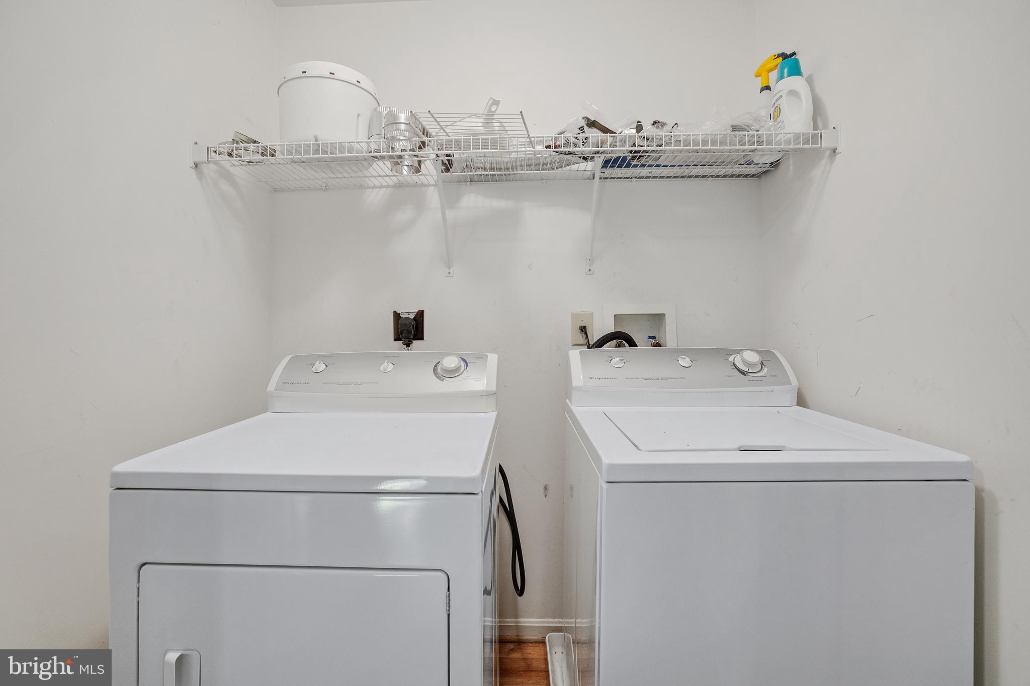 TWELVE OAKS - Residential Lease