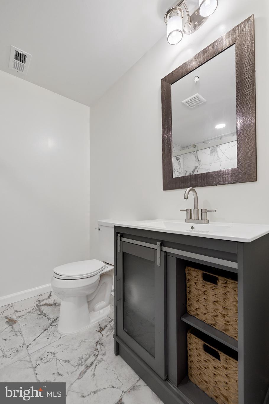 TWELVE OAKS - Residential Lease