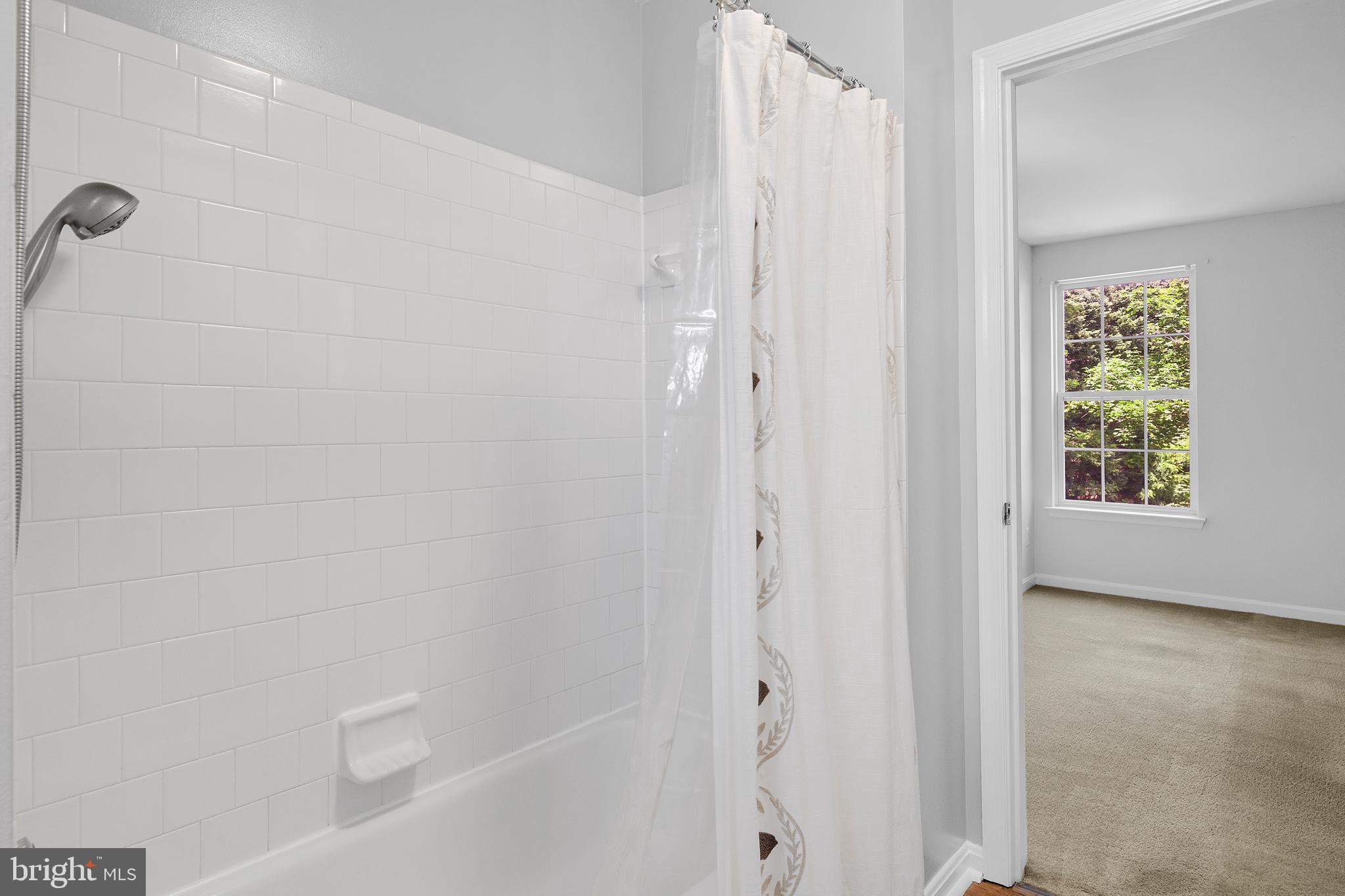 TWELVE OAKS - Residential Lease