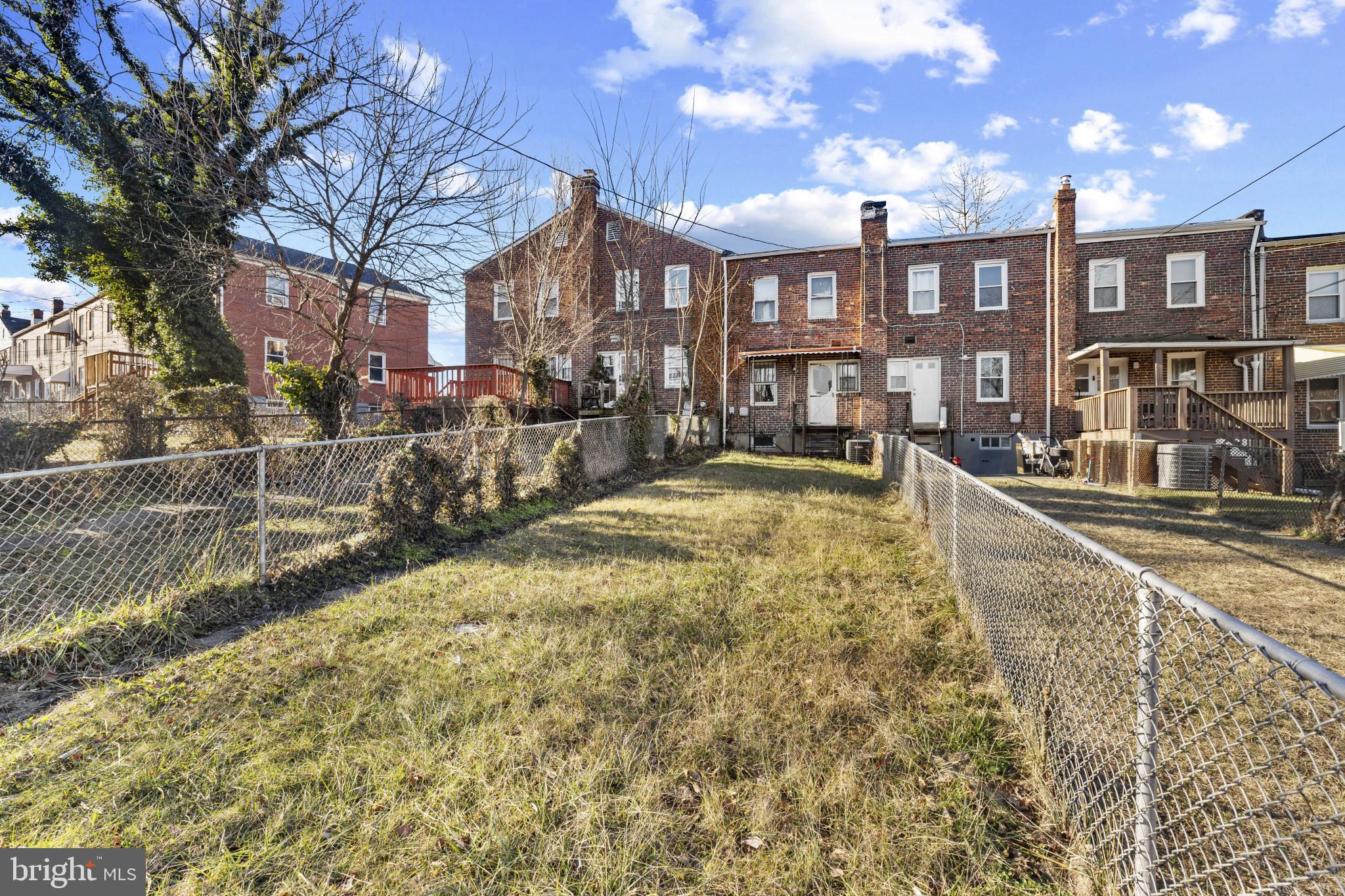 UPLANDS - Residential