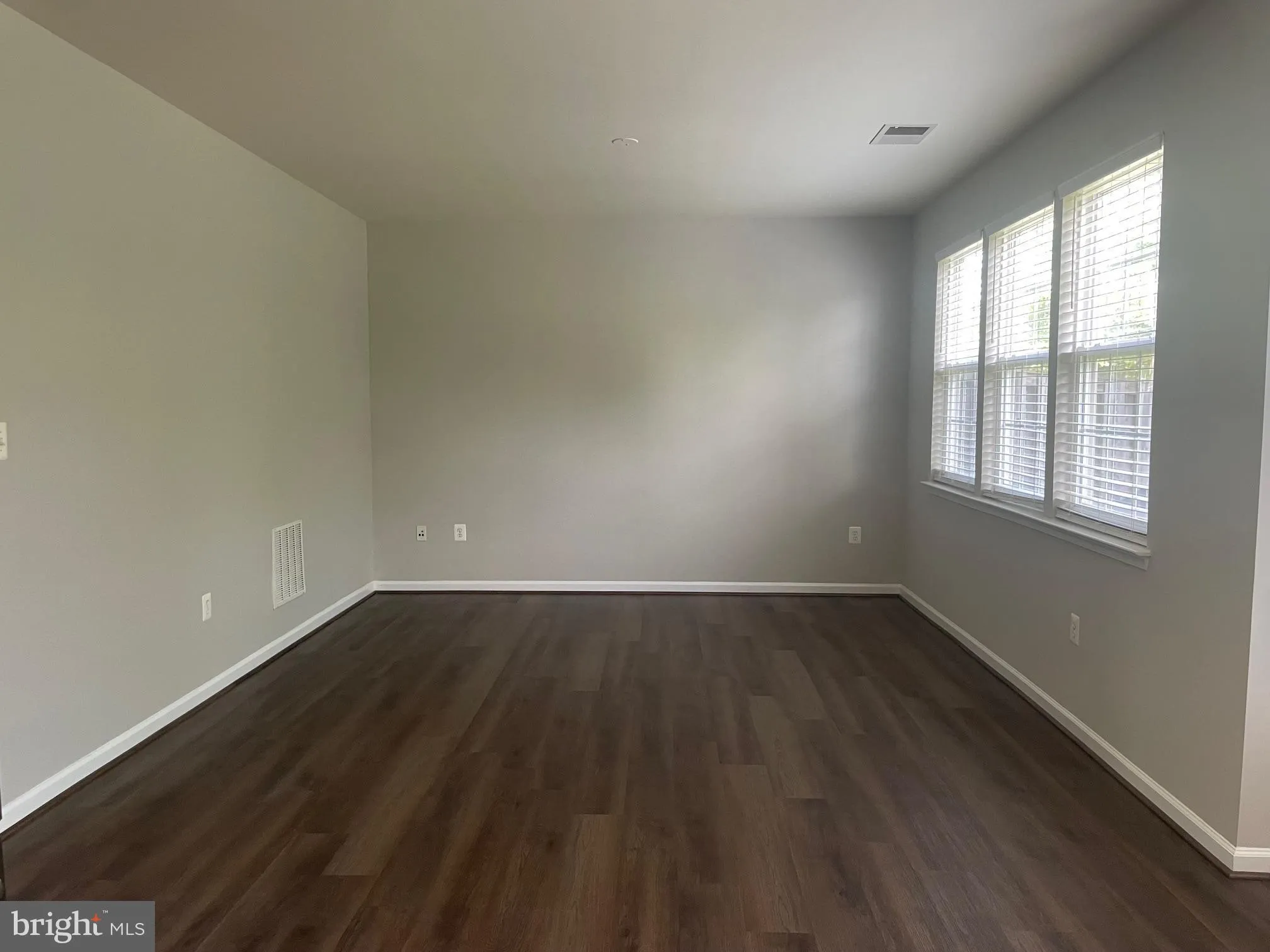 Stephens City, Virginia 22655, United States, 3 Bedrooms Bedrooms, ,3 BathroomsBathrooms,Residential,Active,123542