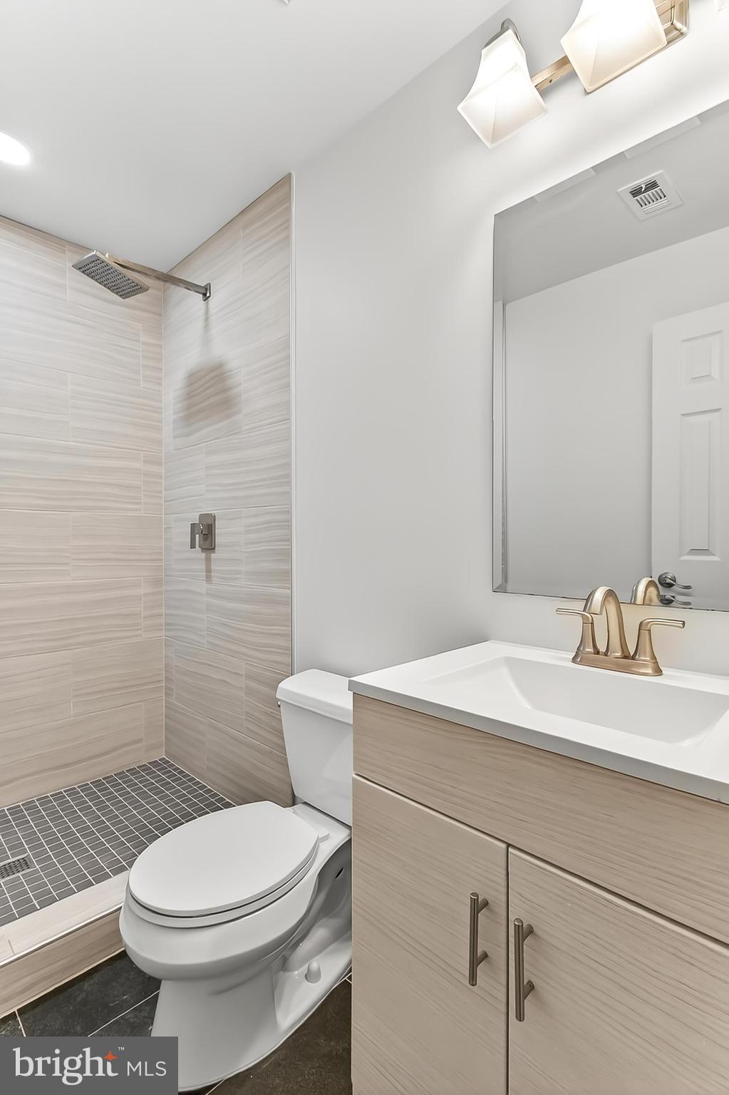 BROOKMEADE CONDO - Residential Lease