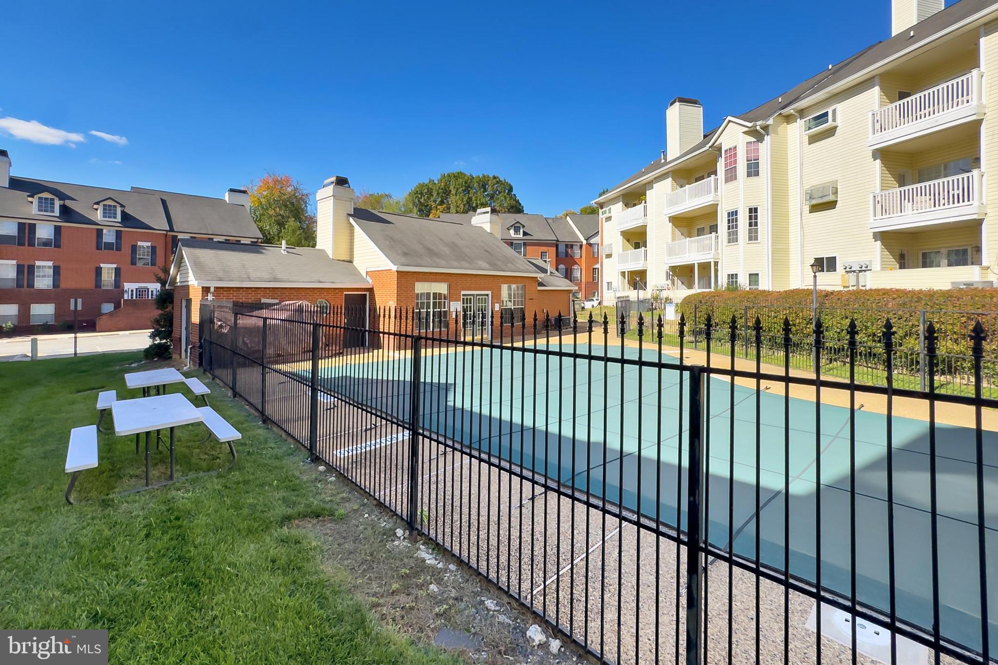 BROOKMEADE CONDO - Residential Lease