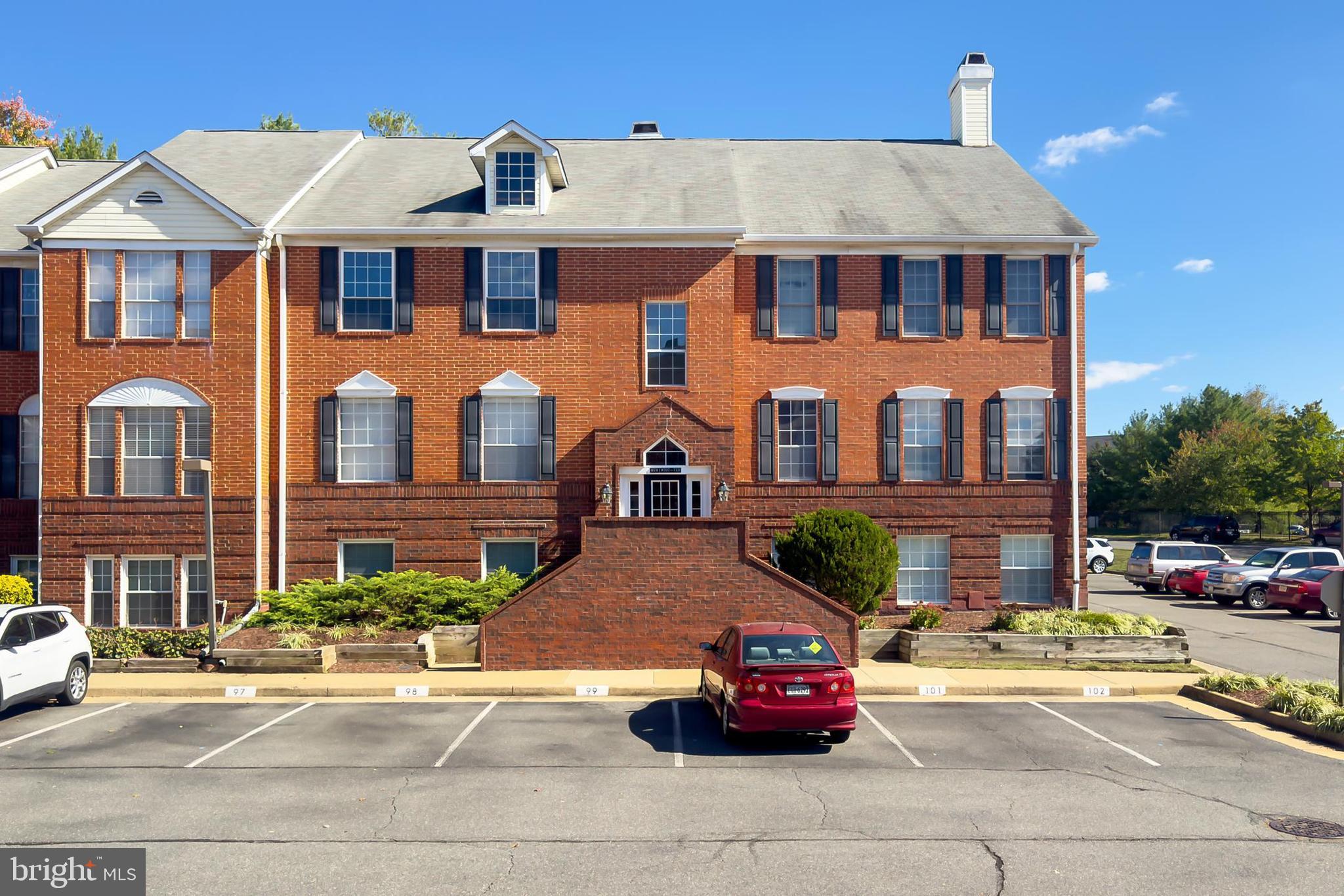 BROOKMEADE CONDO - Residential Lease