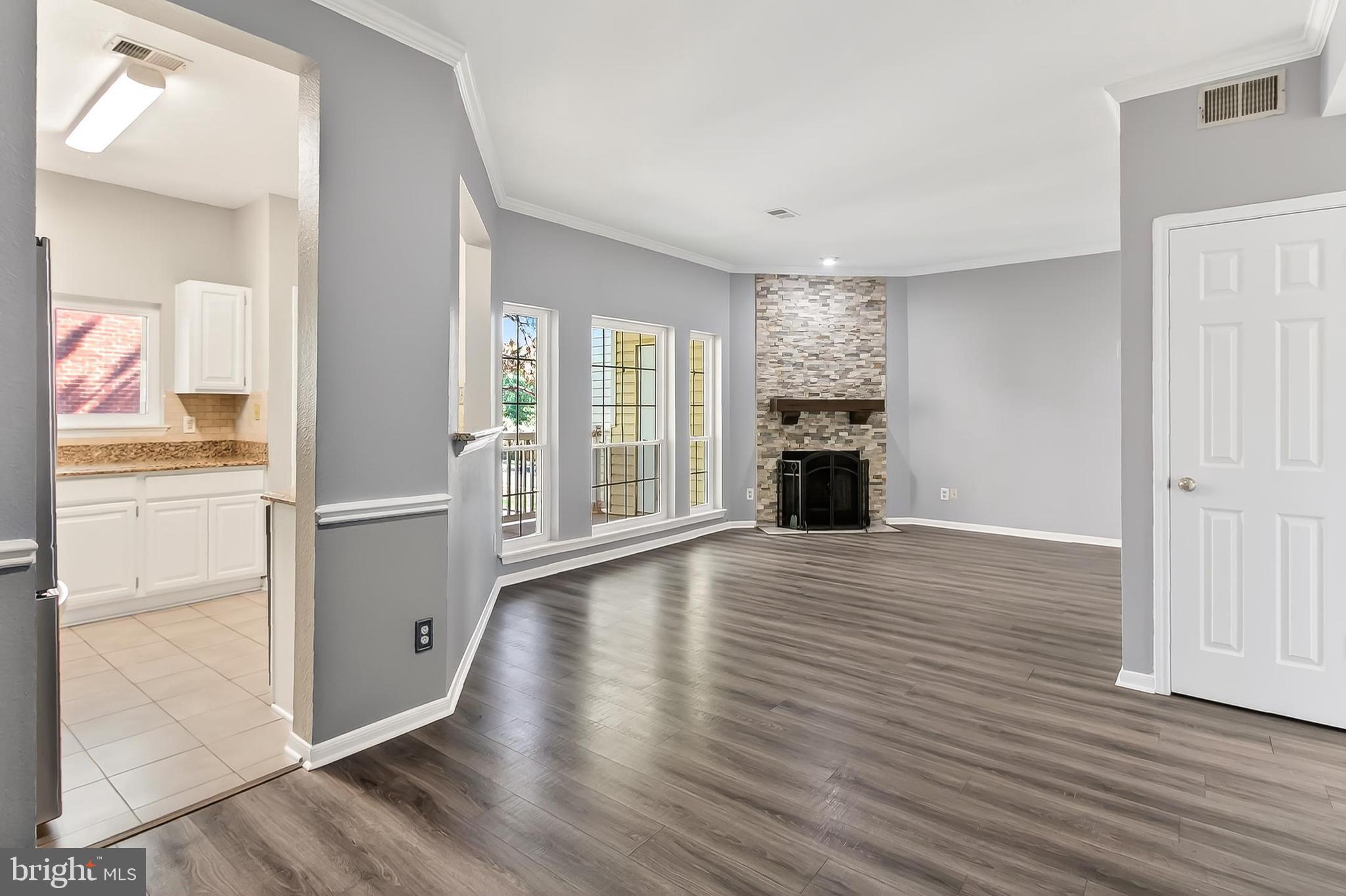 BROOKMEADE CONDO - Residential Lease