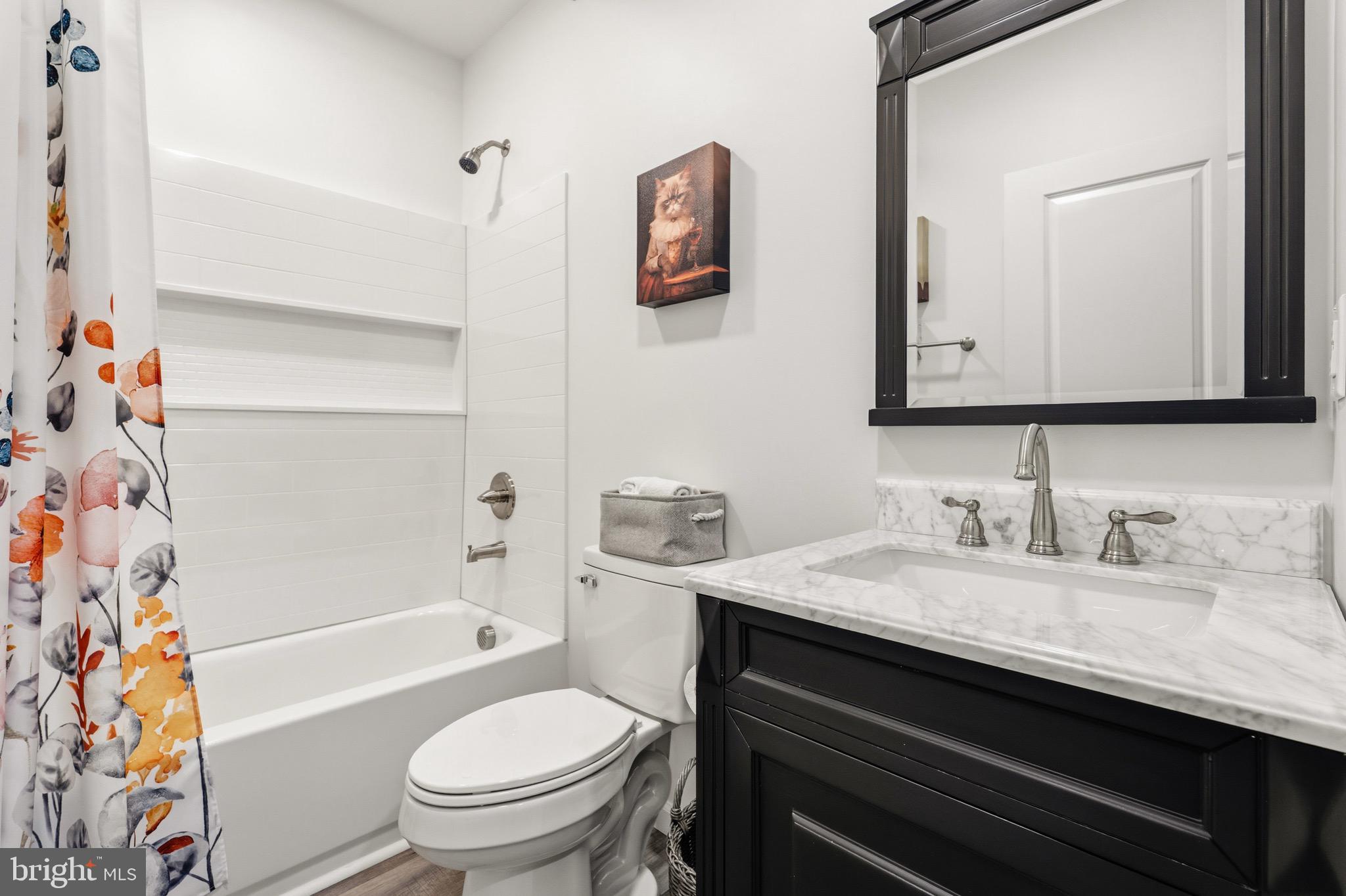 LAUREL HILLS CROSSING - Residential