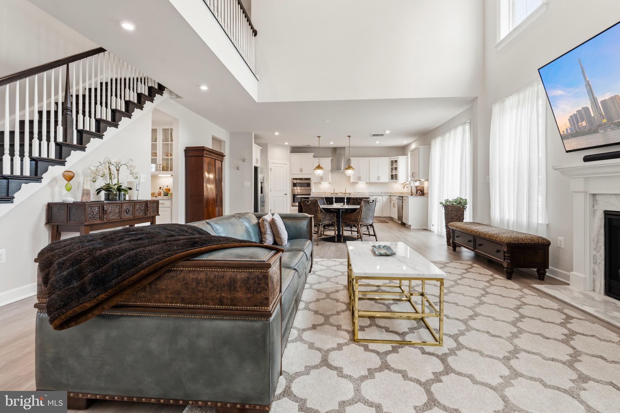 LAUREL HILLS CROSSING - Residential