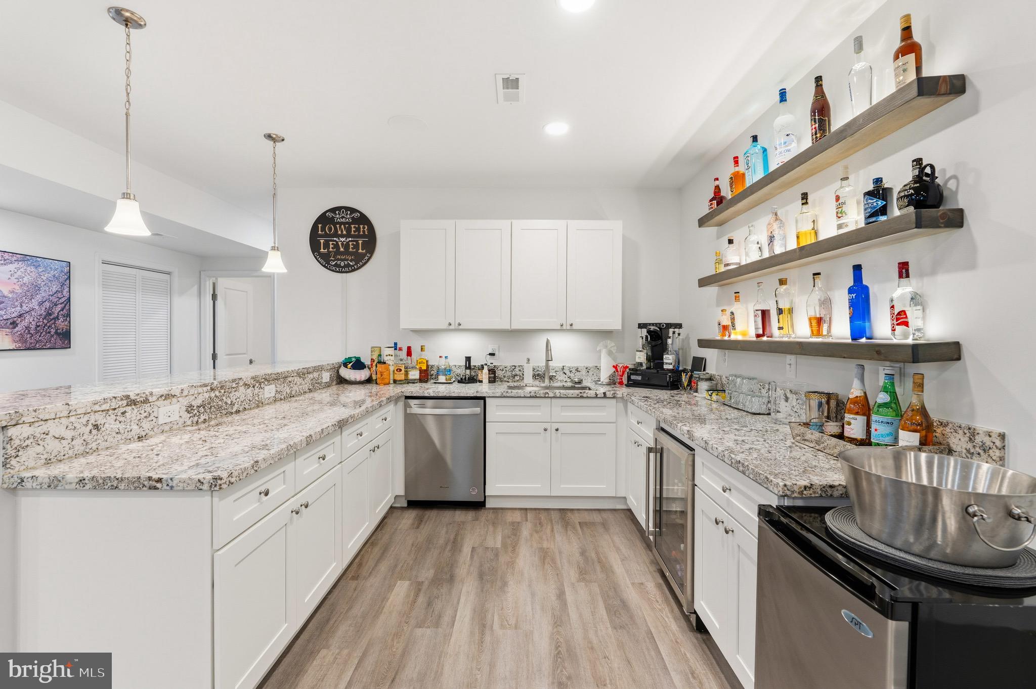 LAUREL HILLS CROSSING - Residential