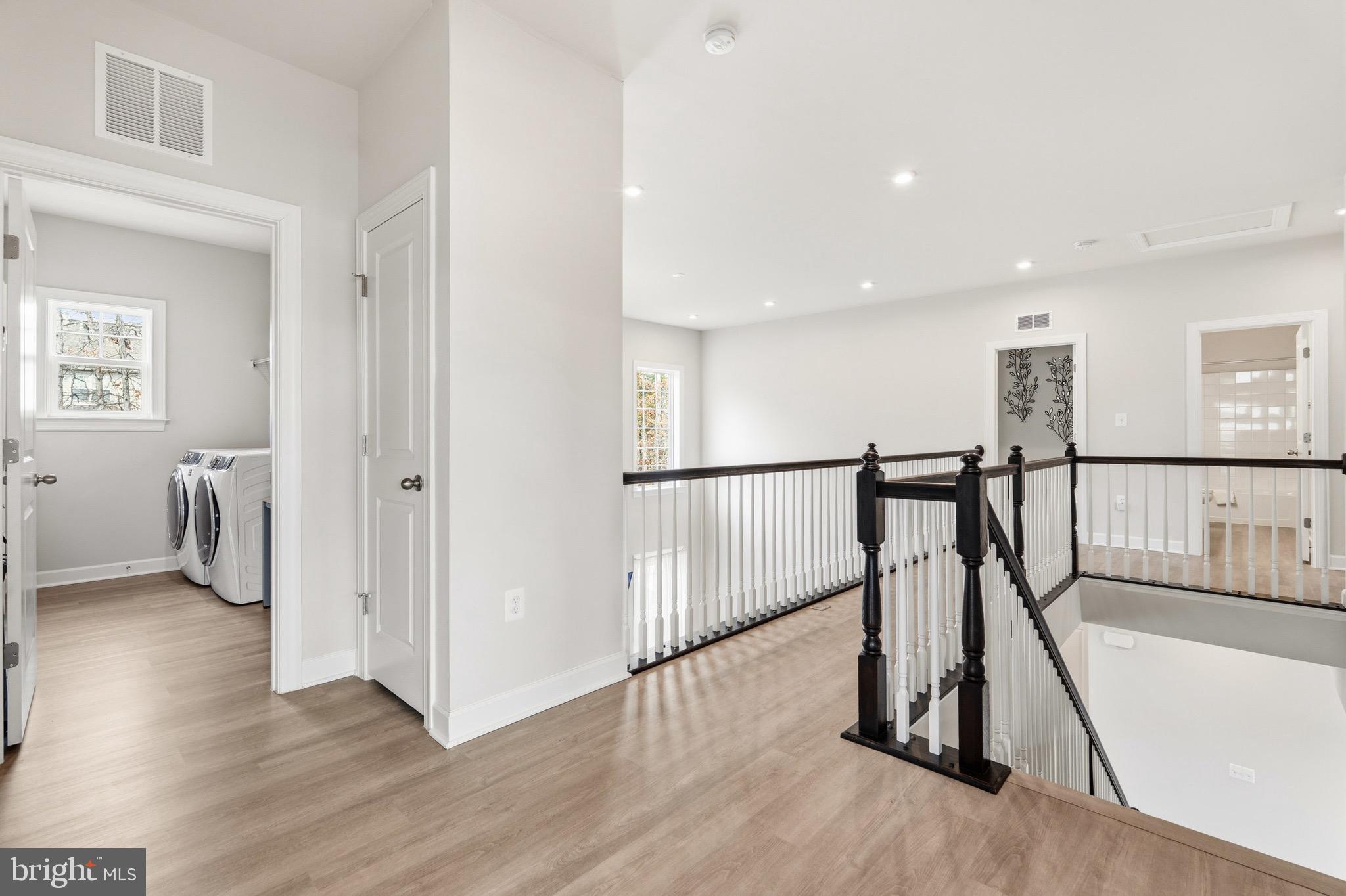 LAUREL HILLS CROSSING - Residential