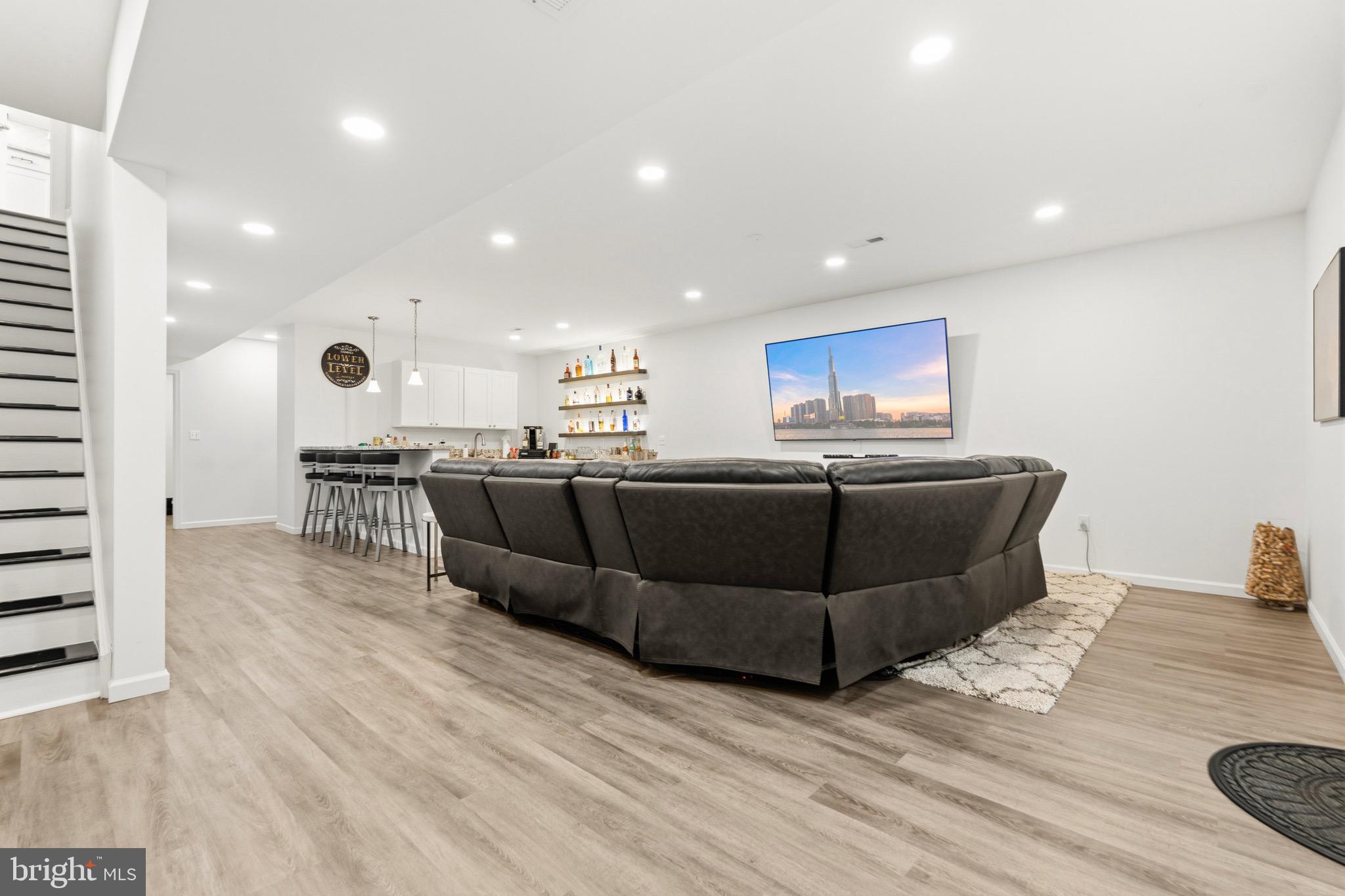 LAUREL HILLS CROSSING - Residential