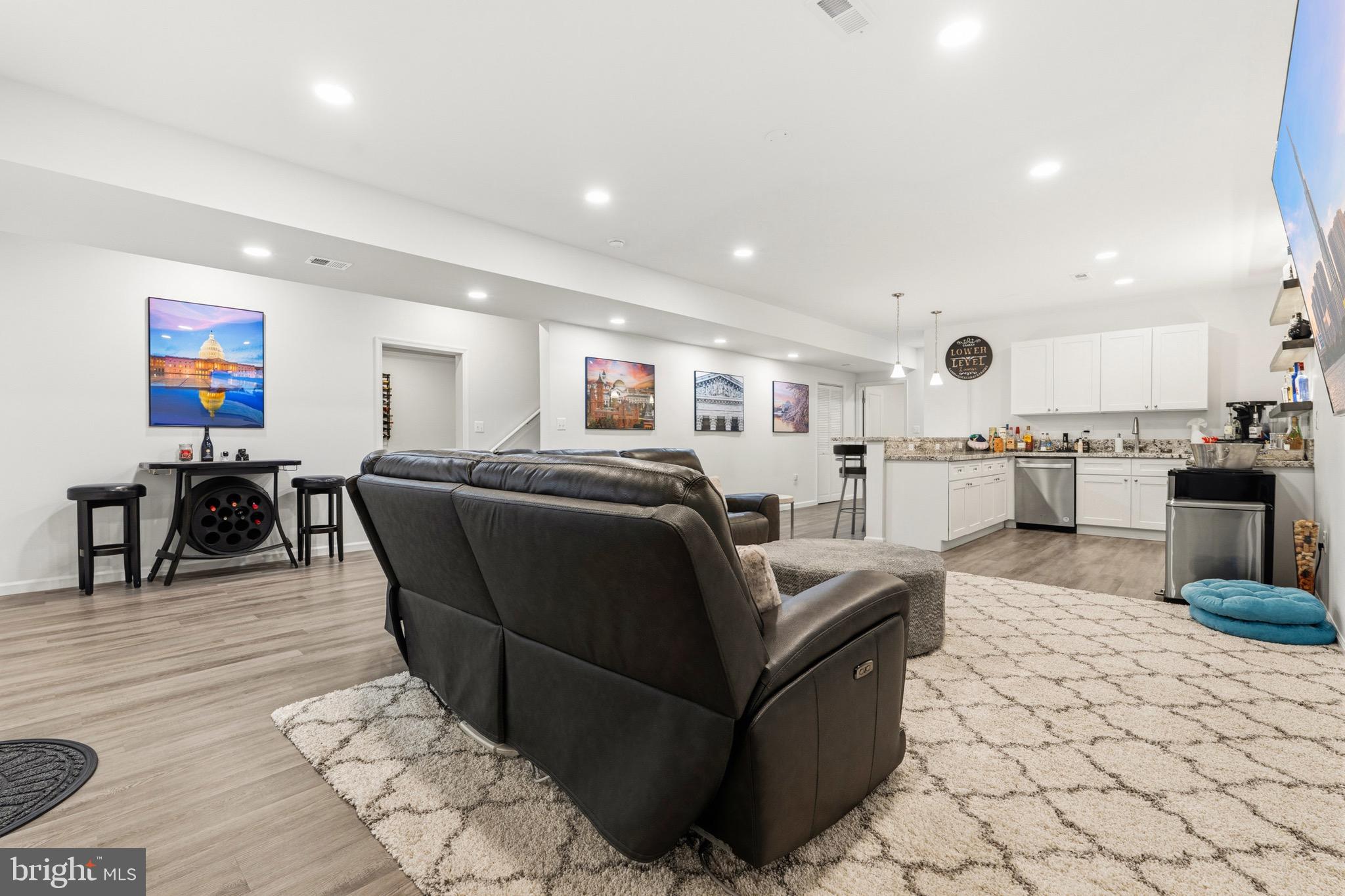 LAUREL HILLS CROSSING - Residential