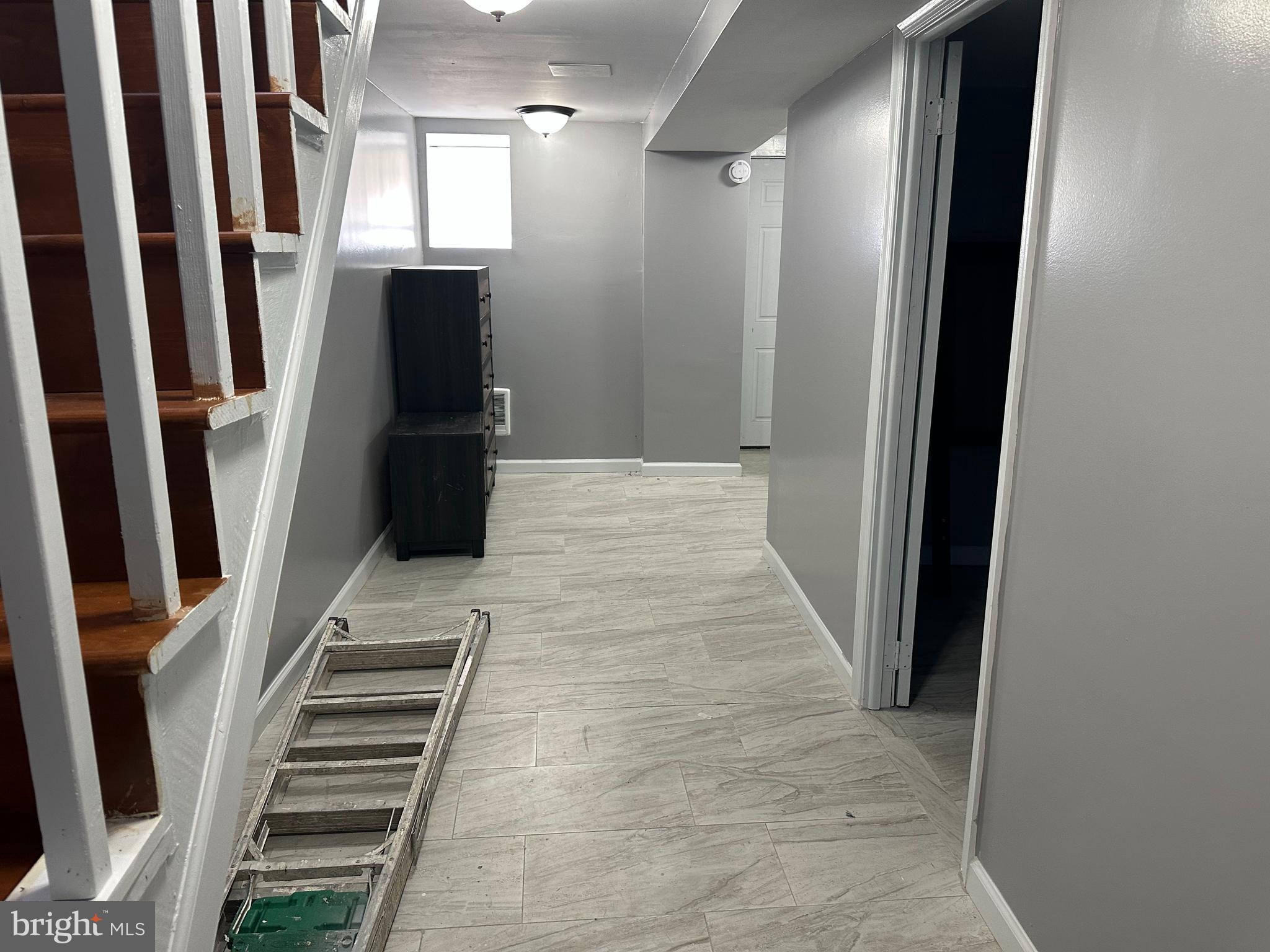 SUMMERDALE - Residential