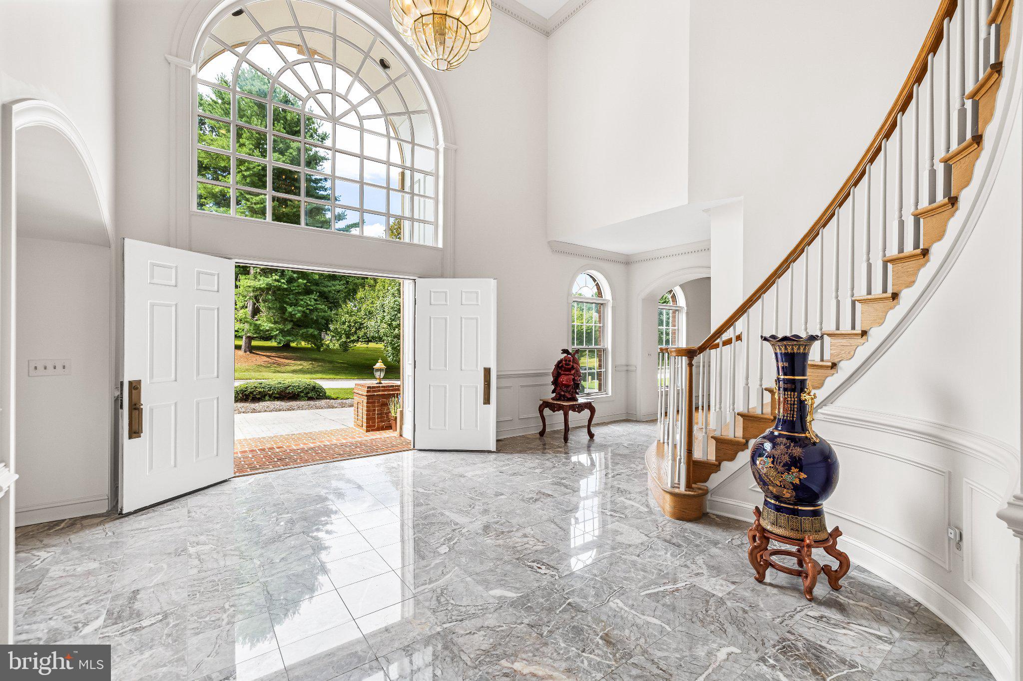 9 SPRINGHILL FARM COURT