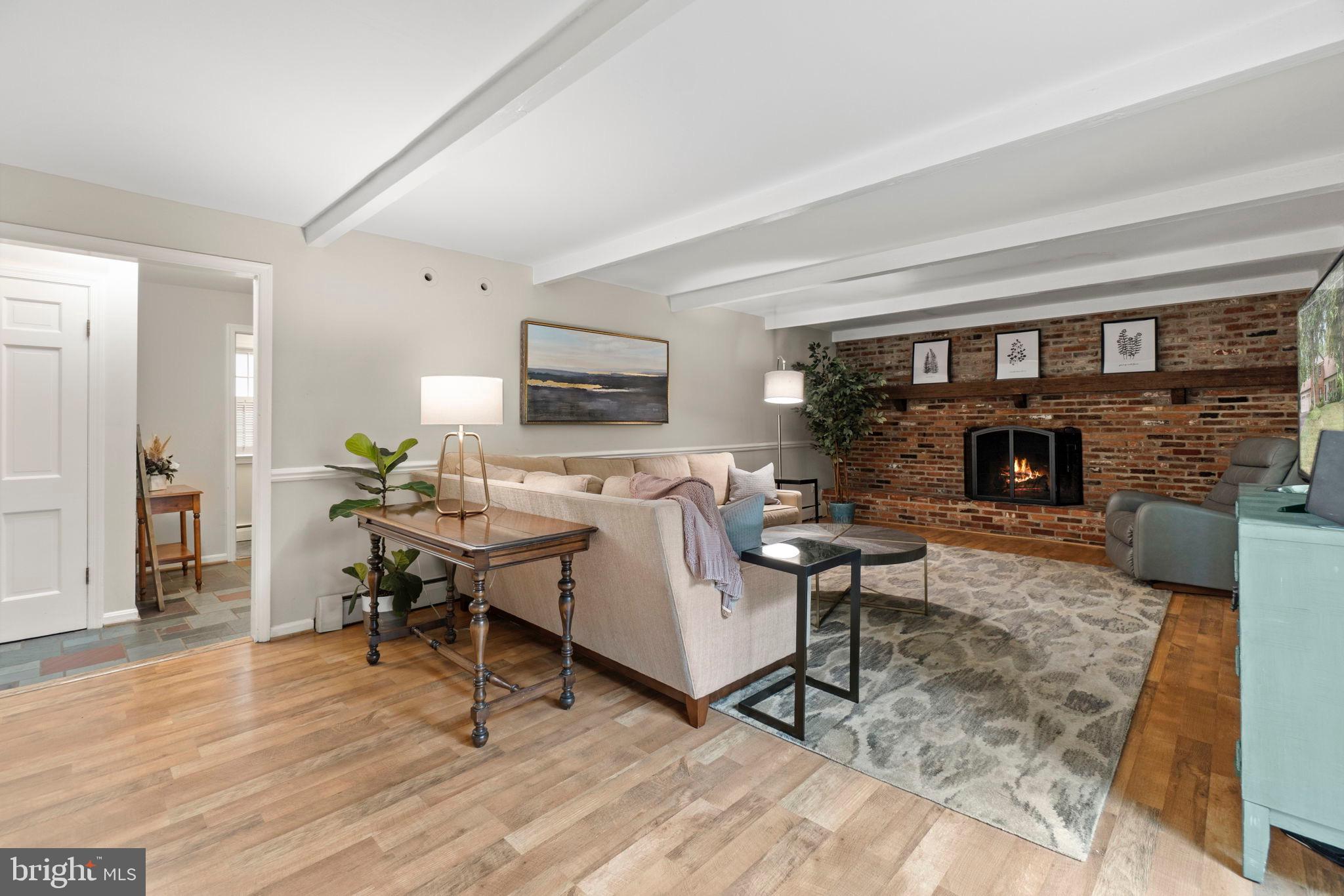 SAM RICE MANOR - Residential