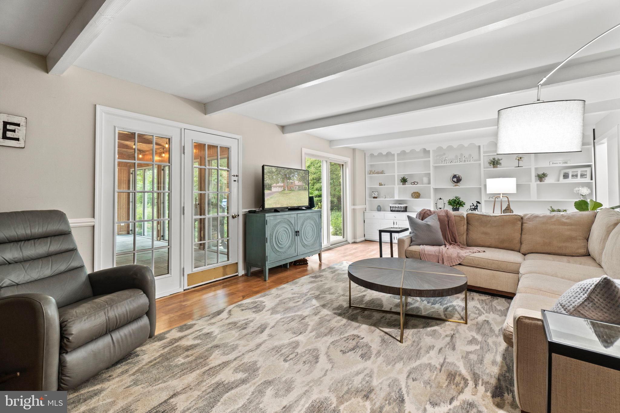 SAM RICE MANOR - Residential