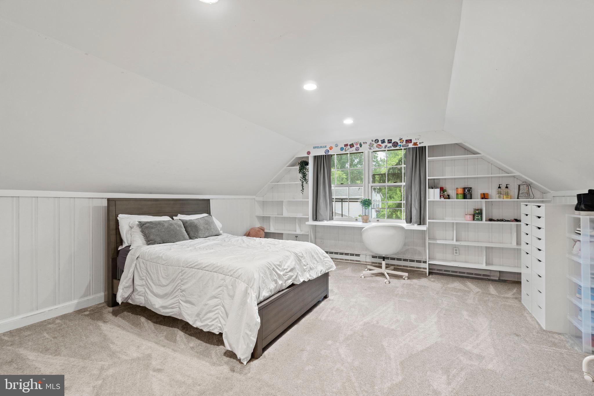 SAM RICE MANOR - Residential