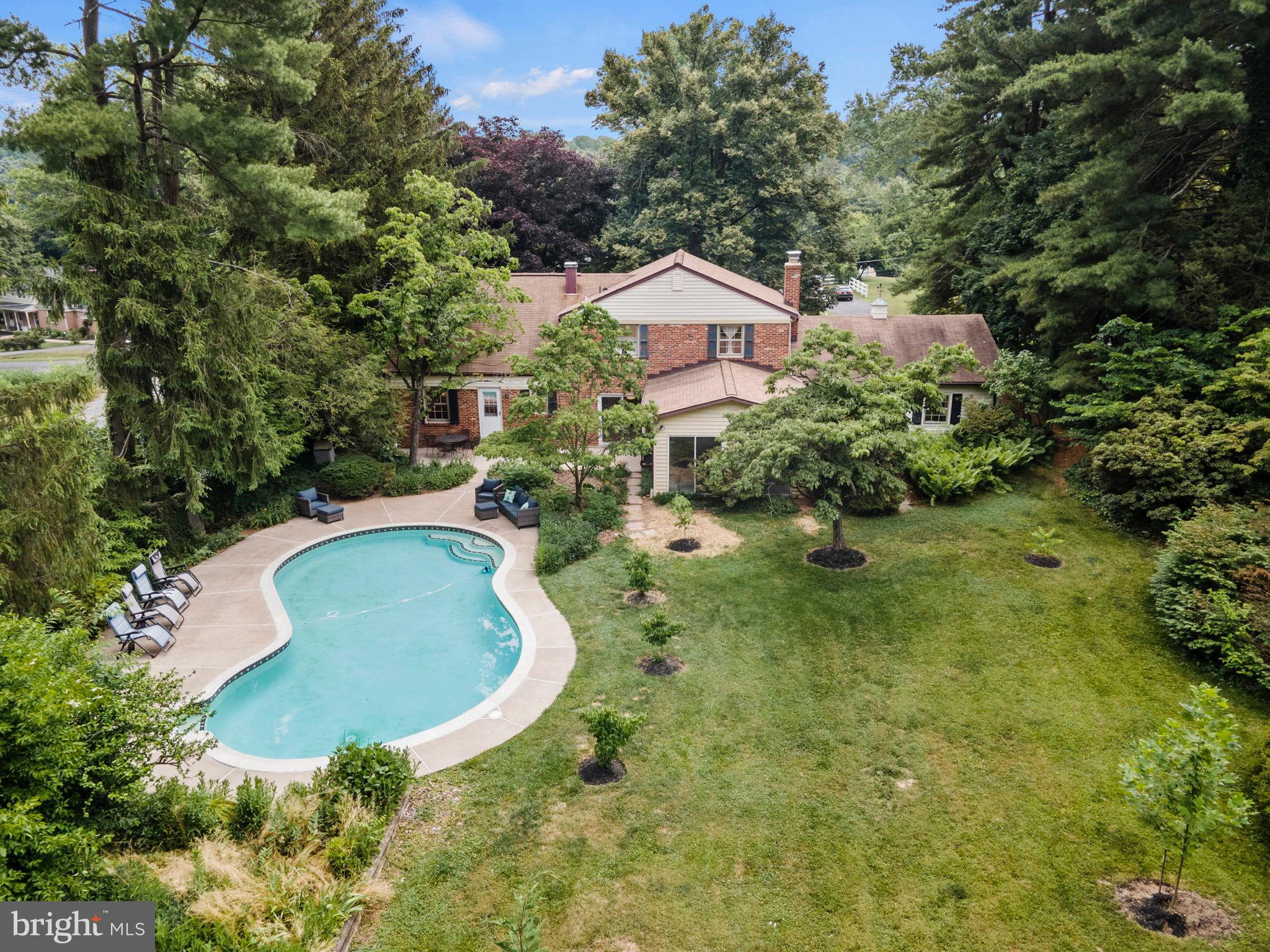 SAM RICE MANOR - Residential