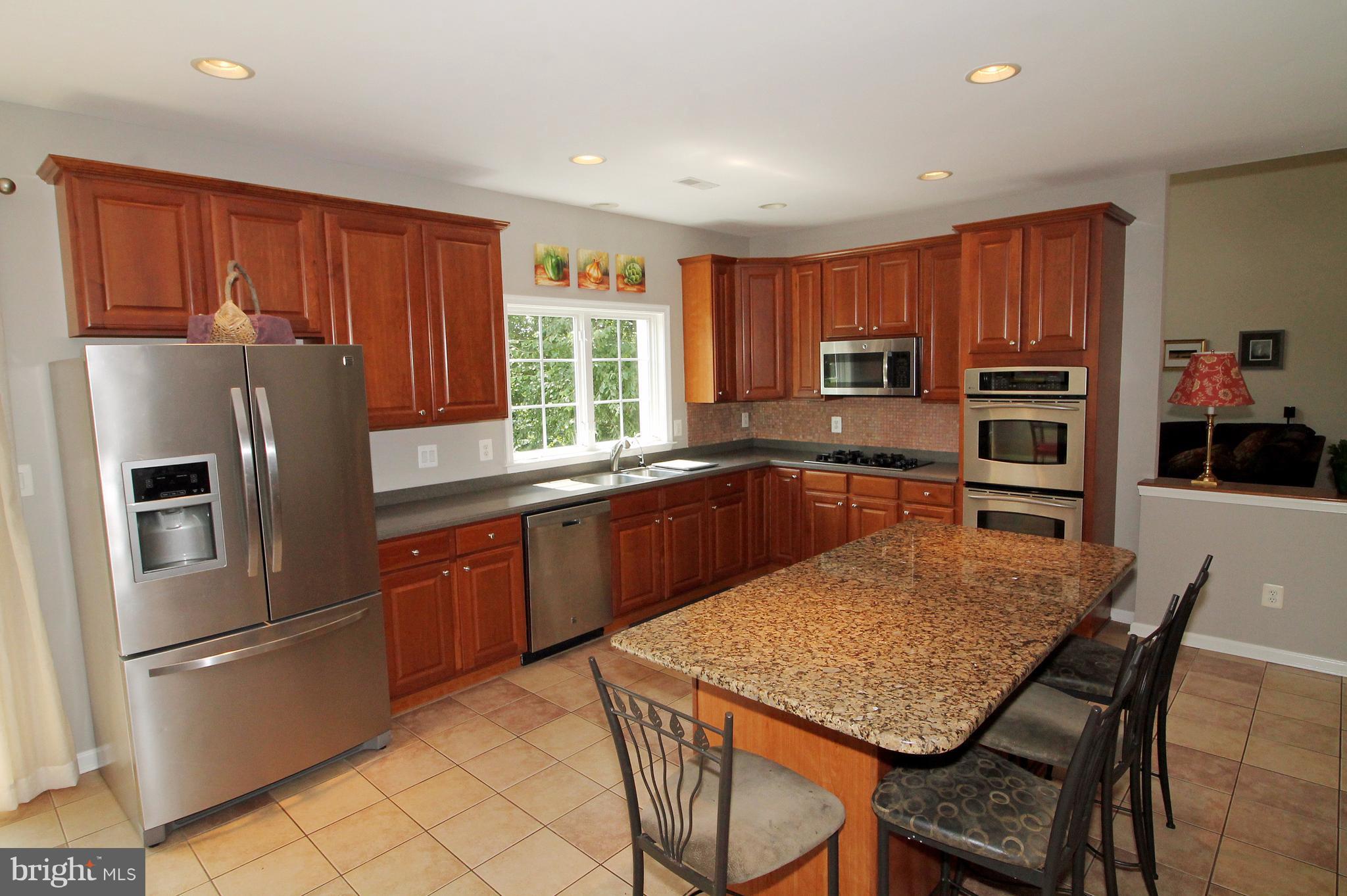 PERRYVILLE - Residential