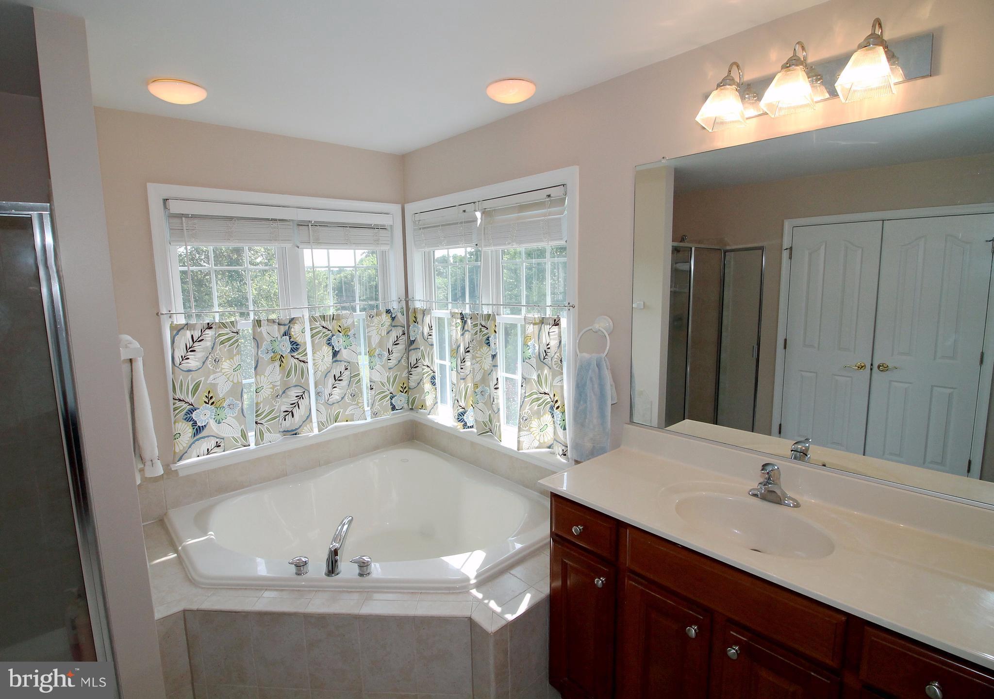 PERRYVILLE - Residential